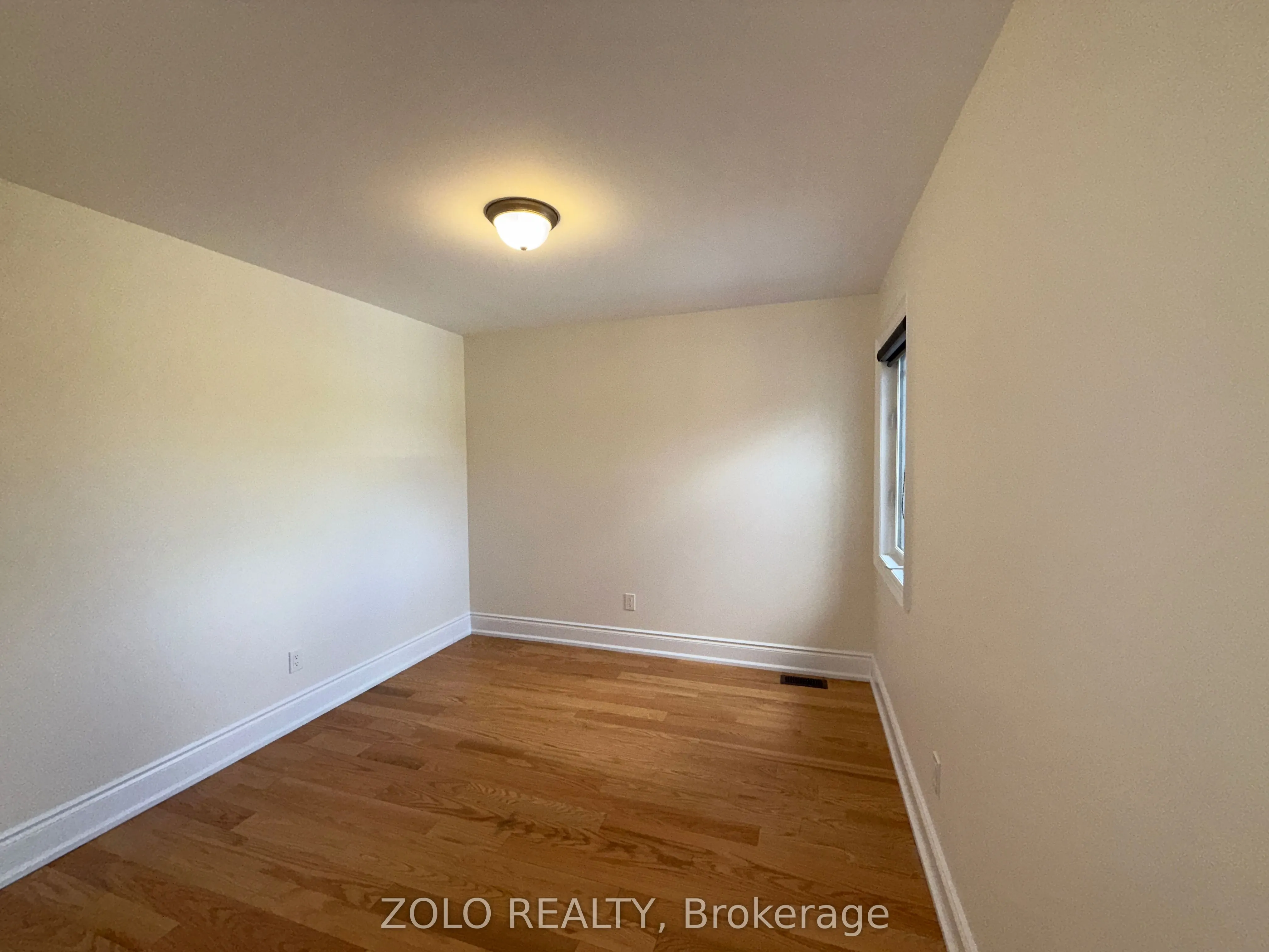 89 Slack Street, #Main and 2nd Floor only