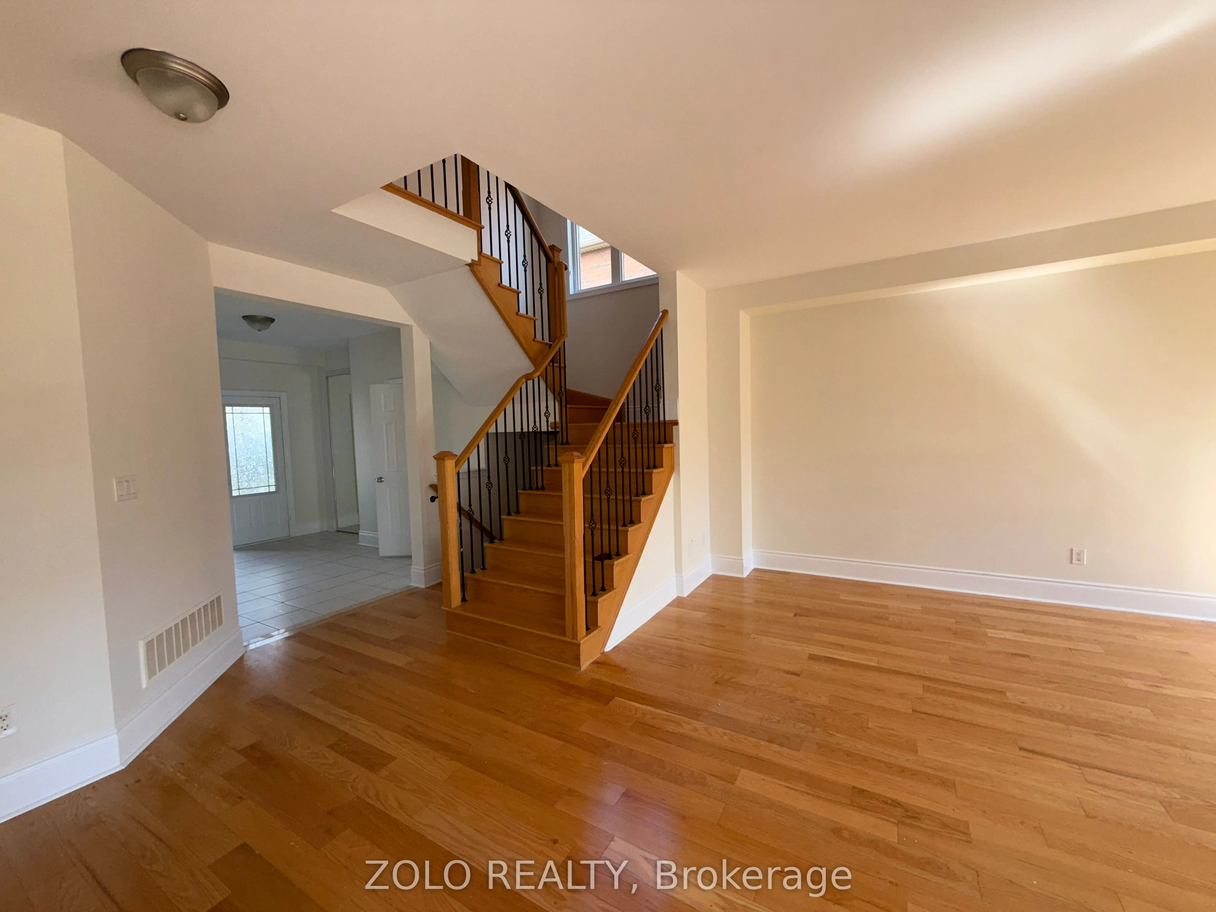 89 Slack Street, #Main and 2nd Floor only