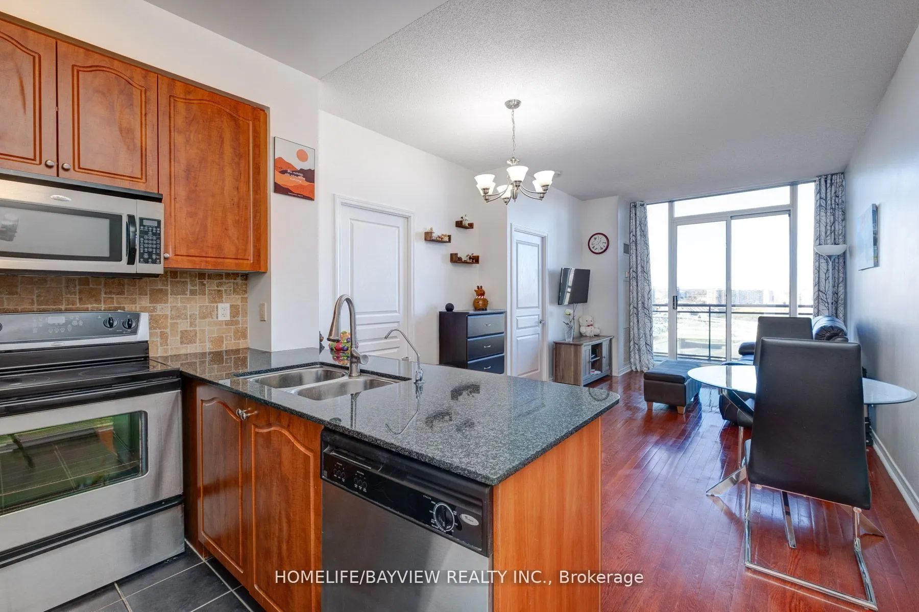 350 Red Maple Road, #Ph01
