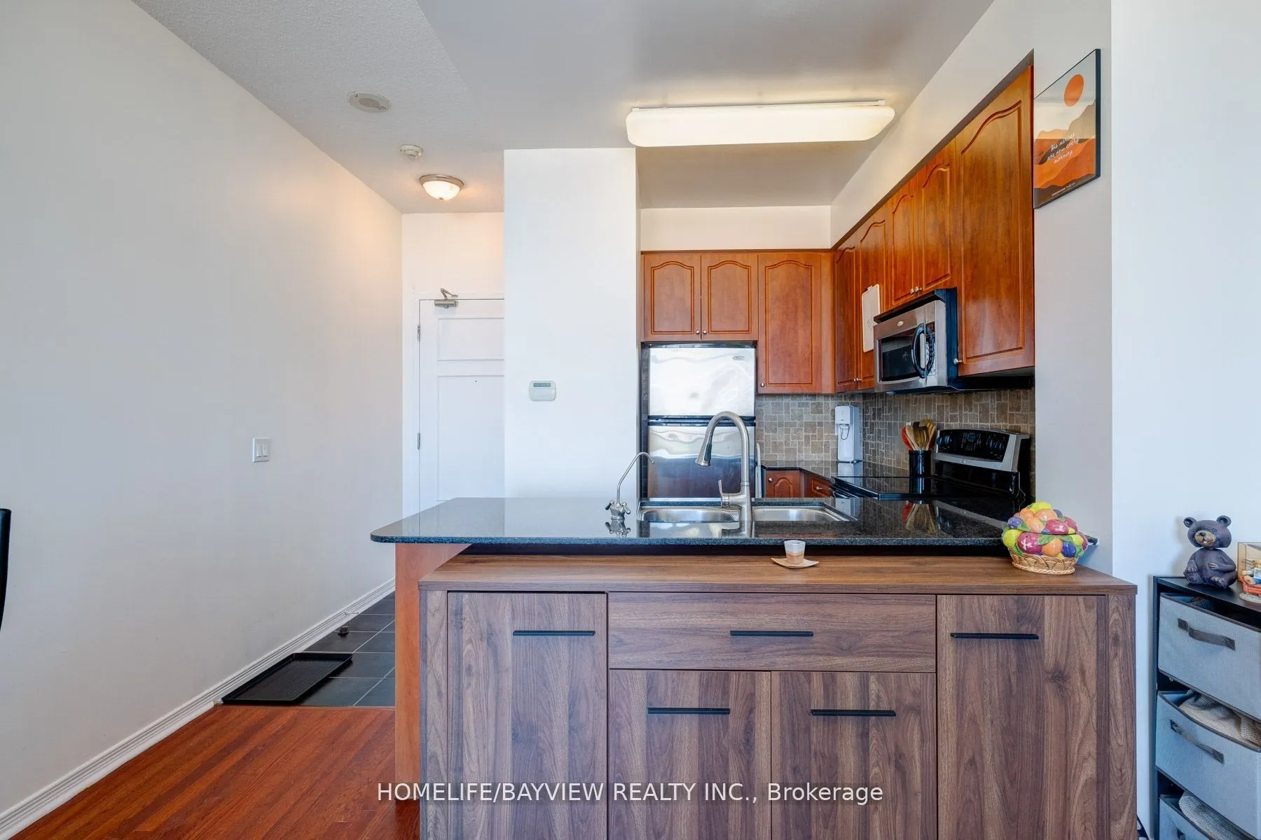 350 Red Maple Road, #Ph01