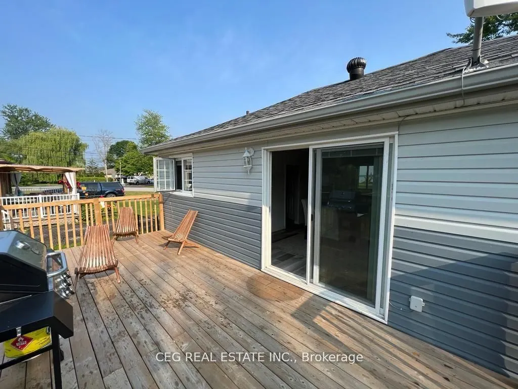 155 Woodfield Drive S