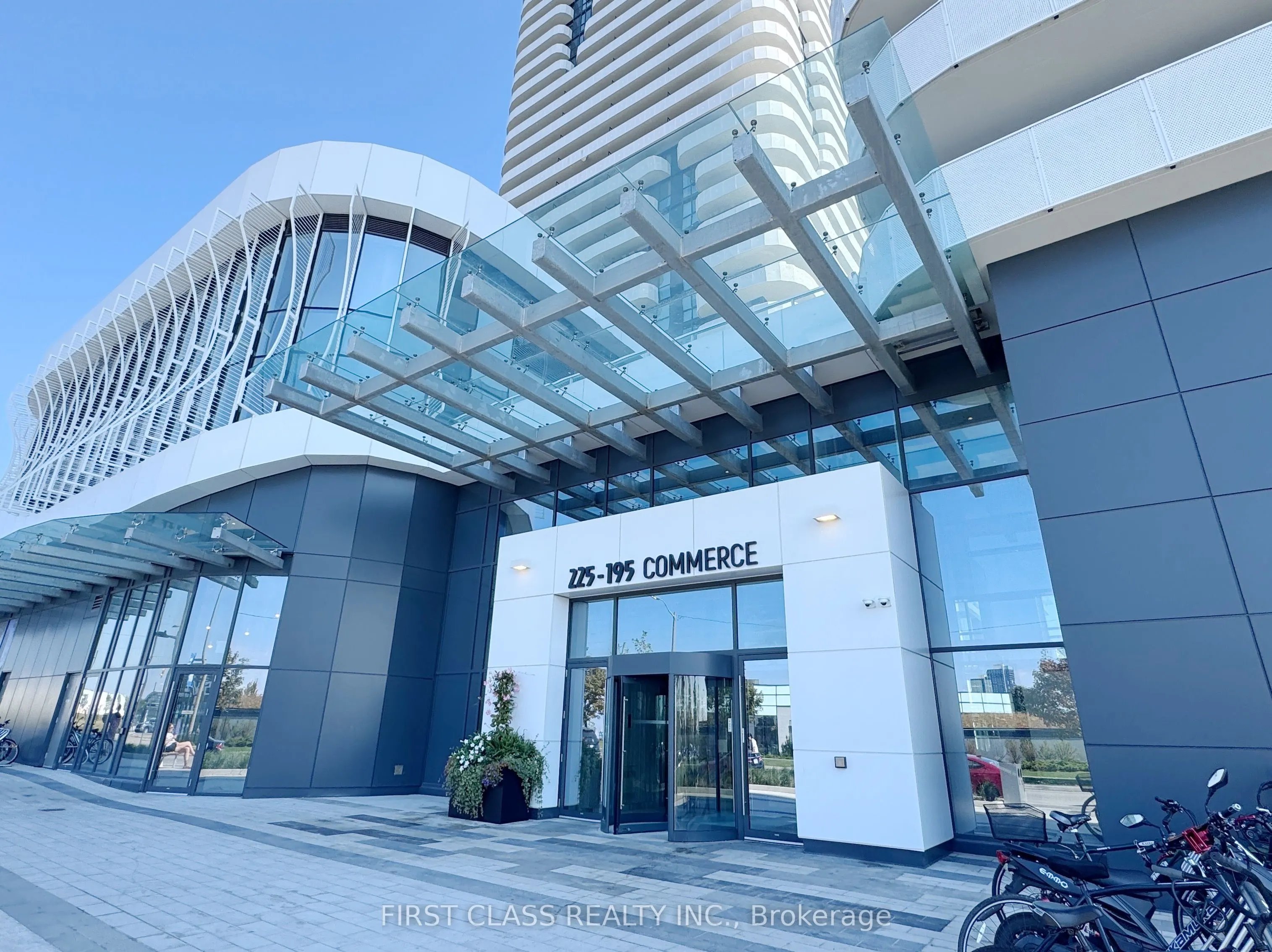 195 Commerce Street, #4516