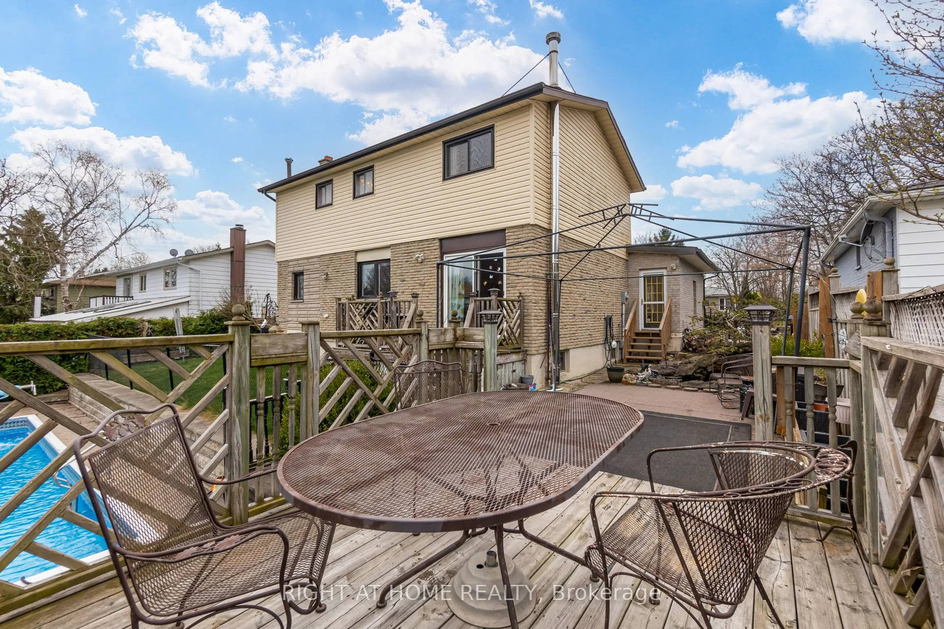 27 Sir Kay Drive