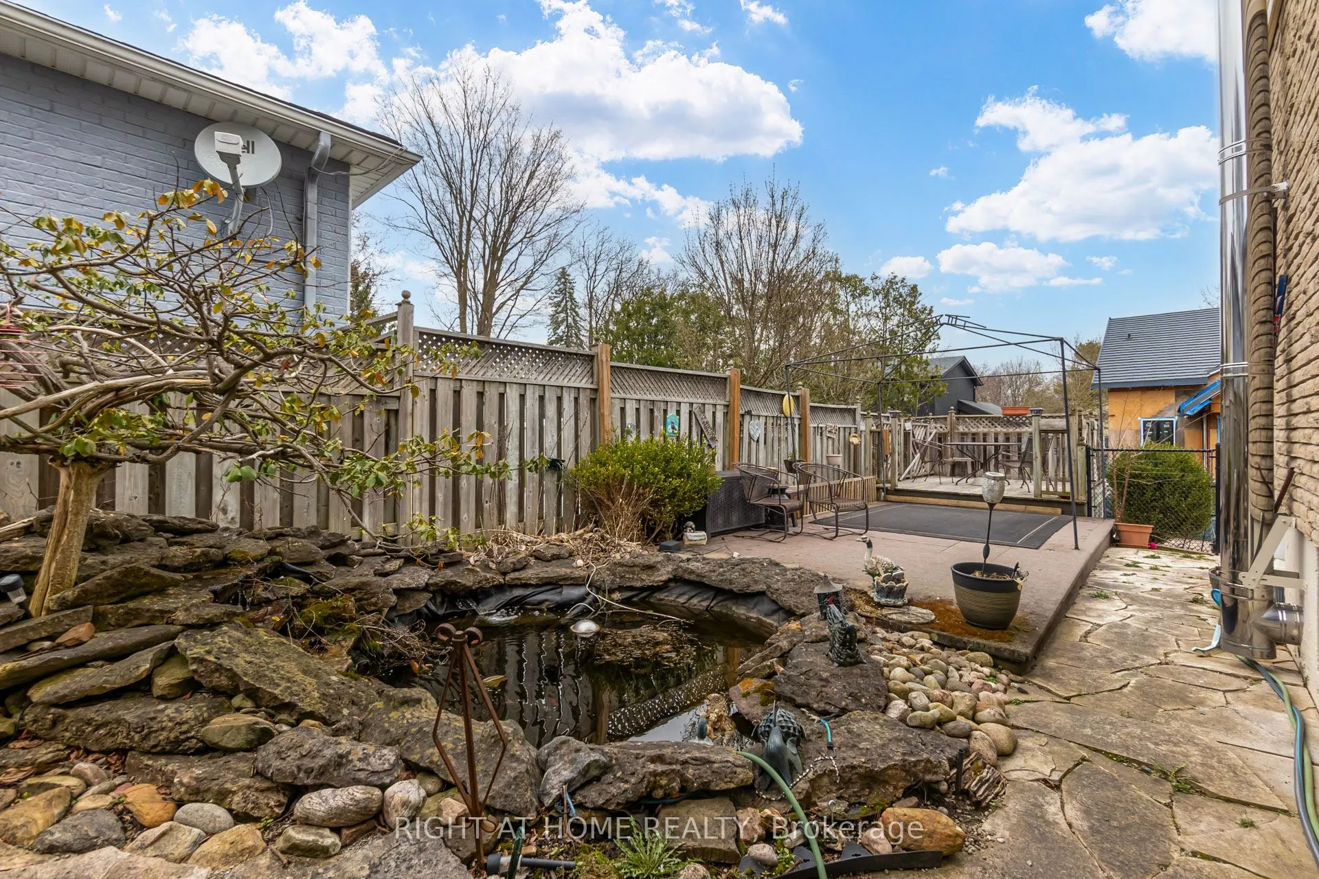 27 Sir Kay Drive