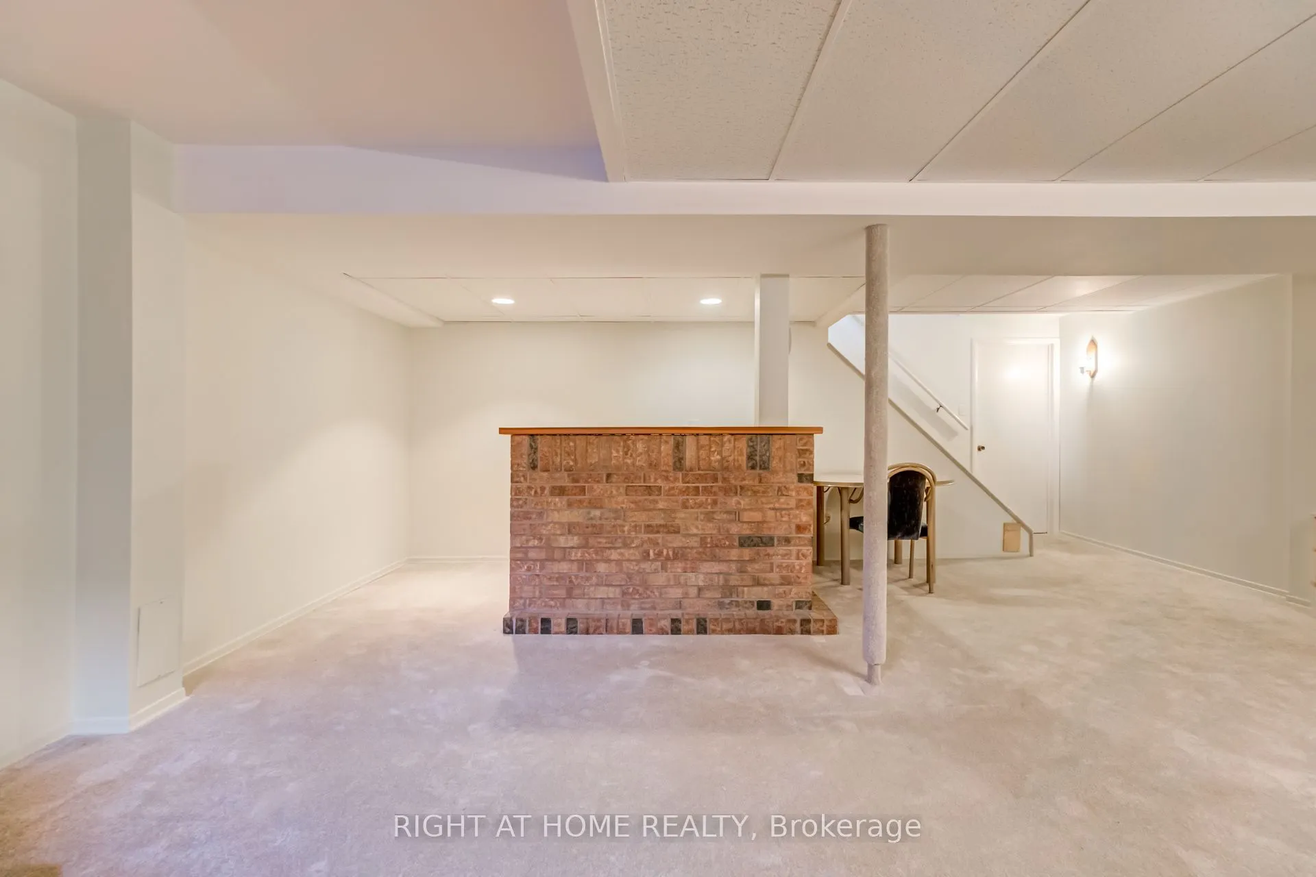 27 Sir Kay Drive