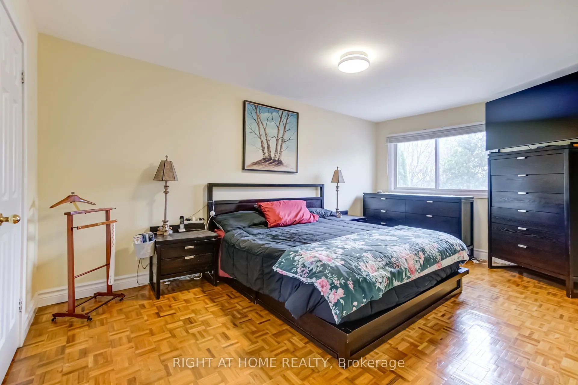 27 Sir Kay Drive