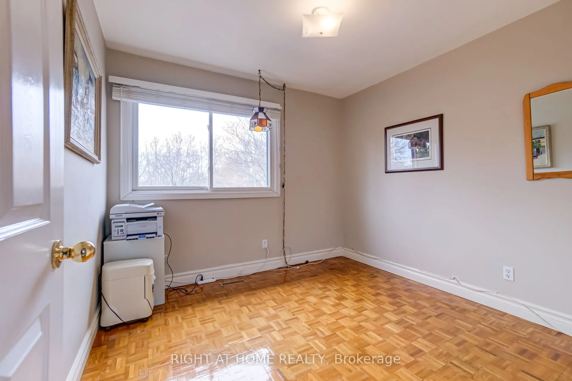27 Sir Kay Drive