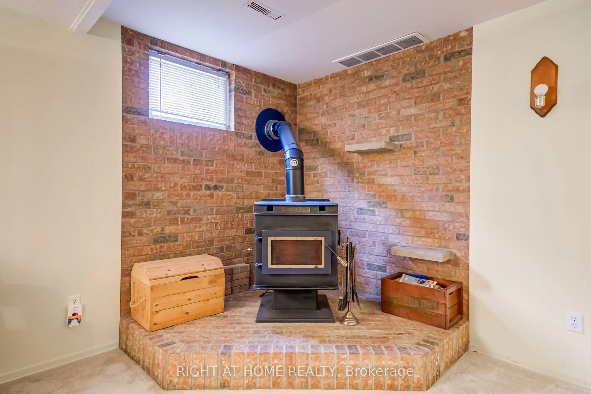 27 Sir Kay Drive