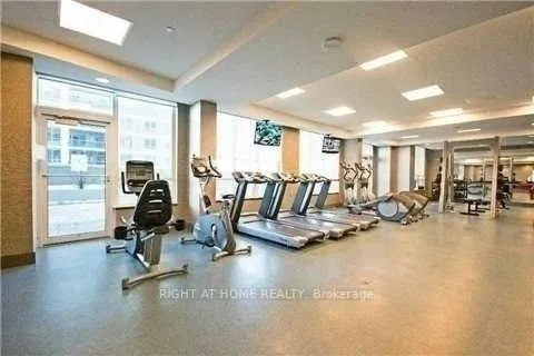 7167 Yonge Street, #716