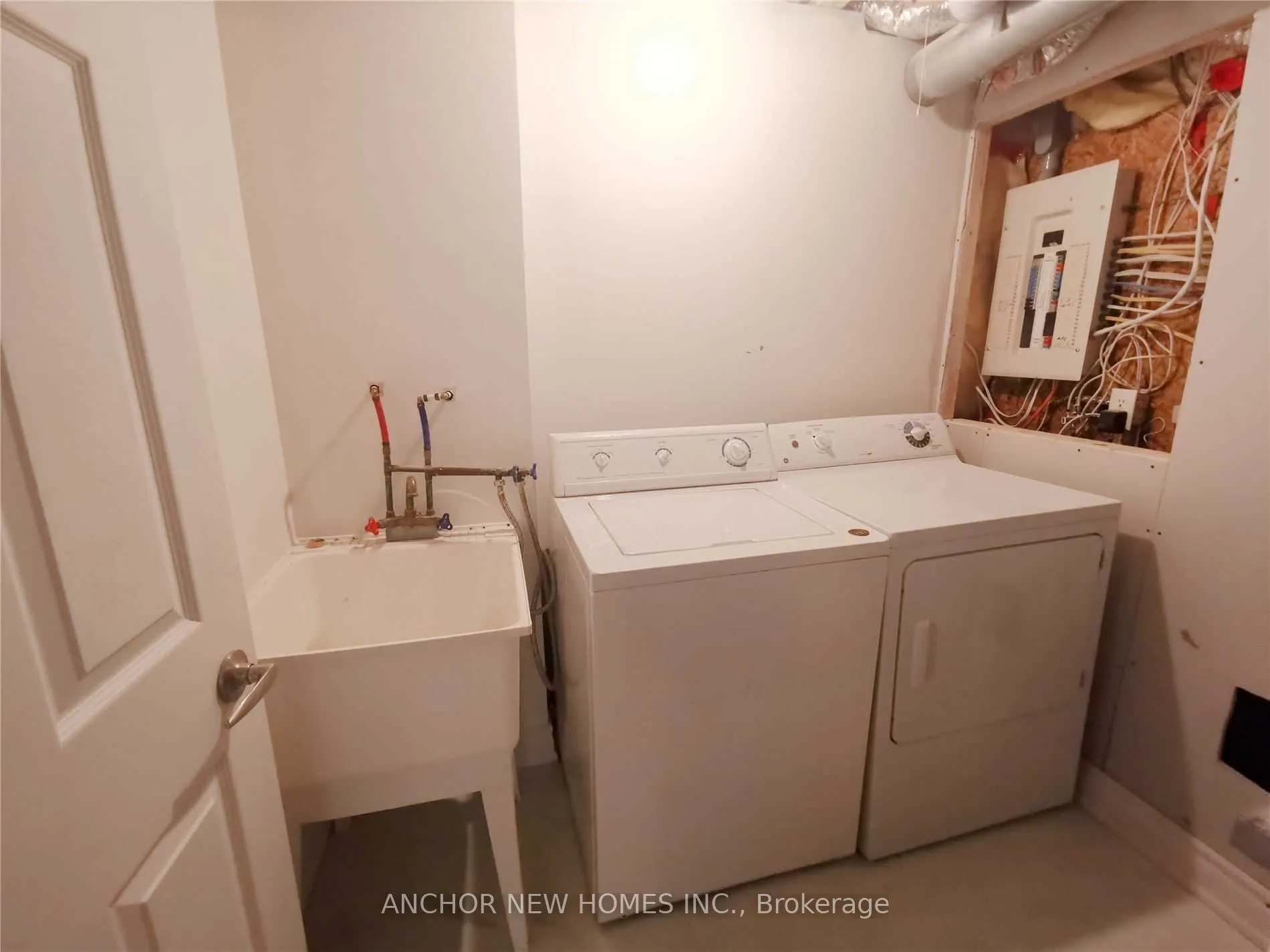 Lower 2608 Bur Oak Avenue, #Bsmt