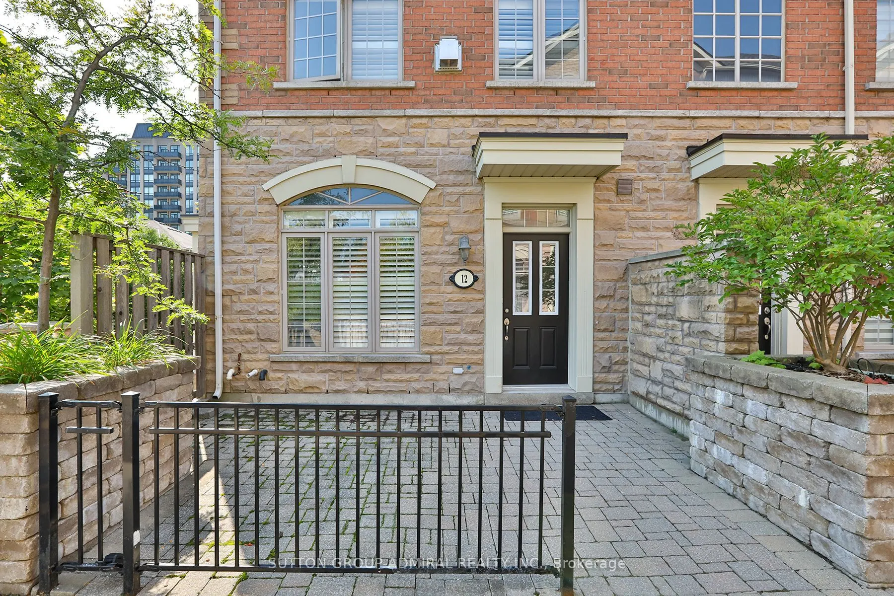 8 Brighton Place, #12