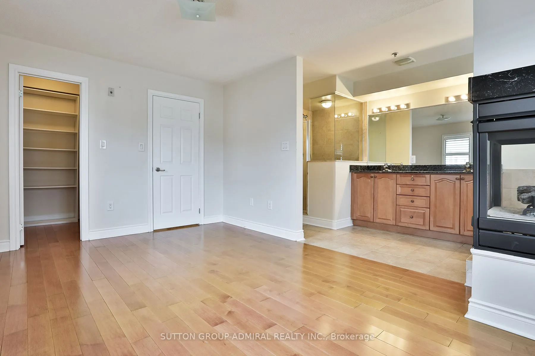 8 Brighton Place, #12