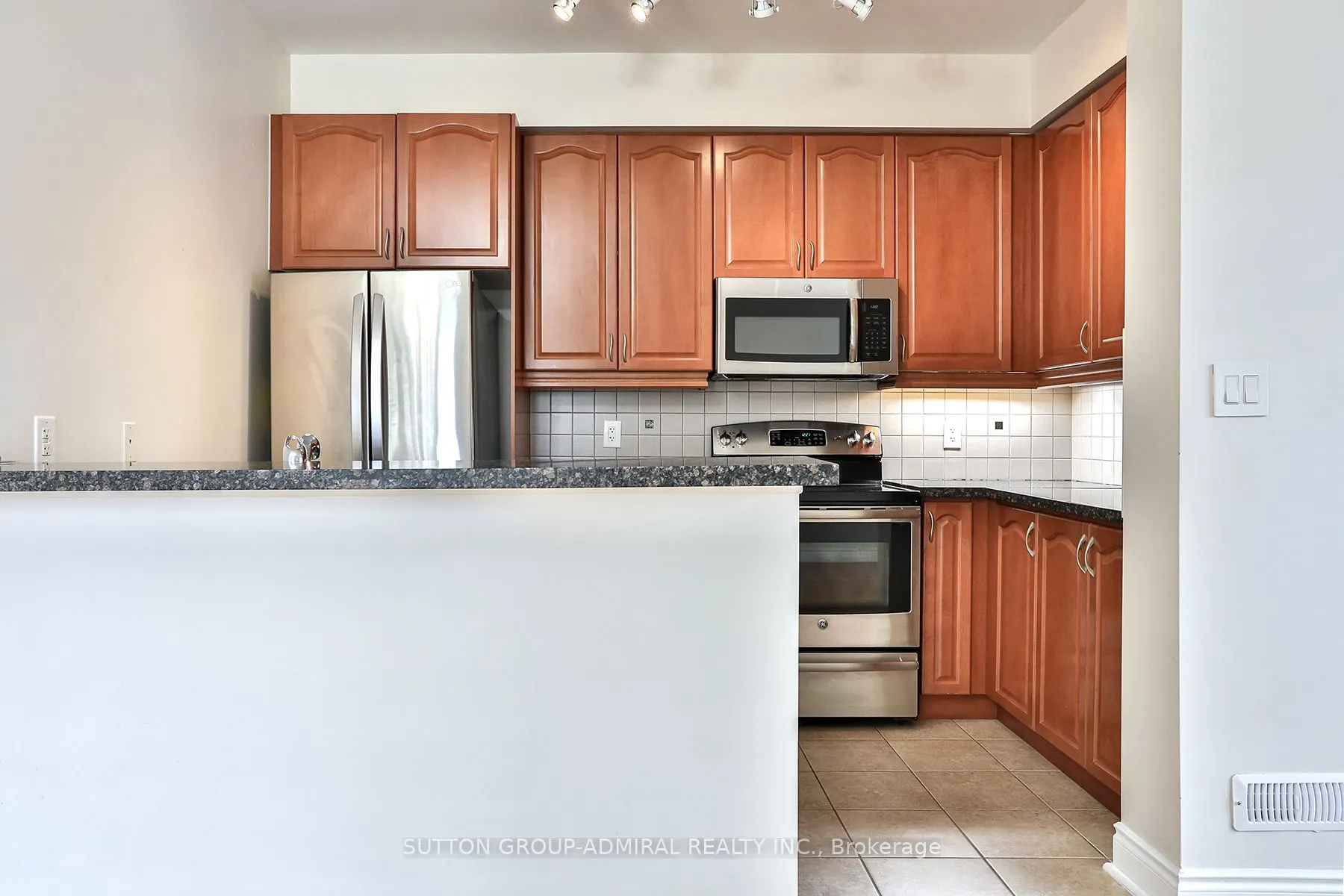 8 Brighton Place, #12