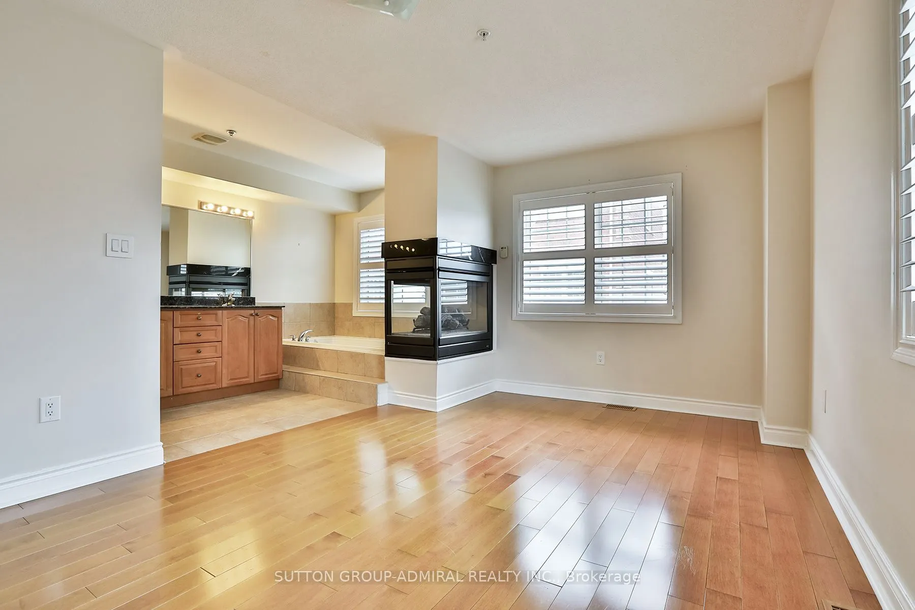 8 Brighton Place, #12