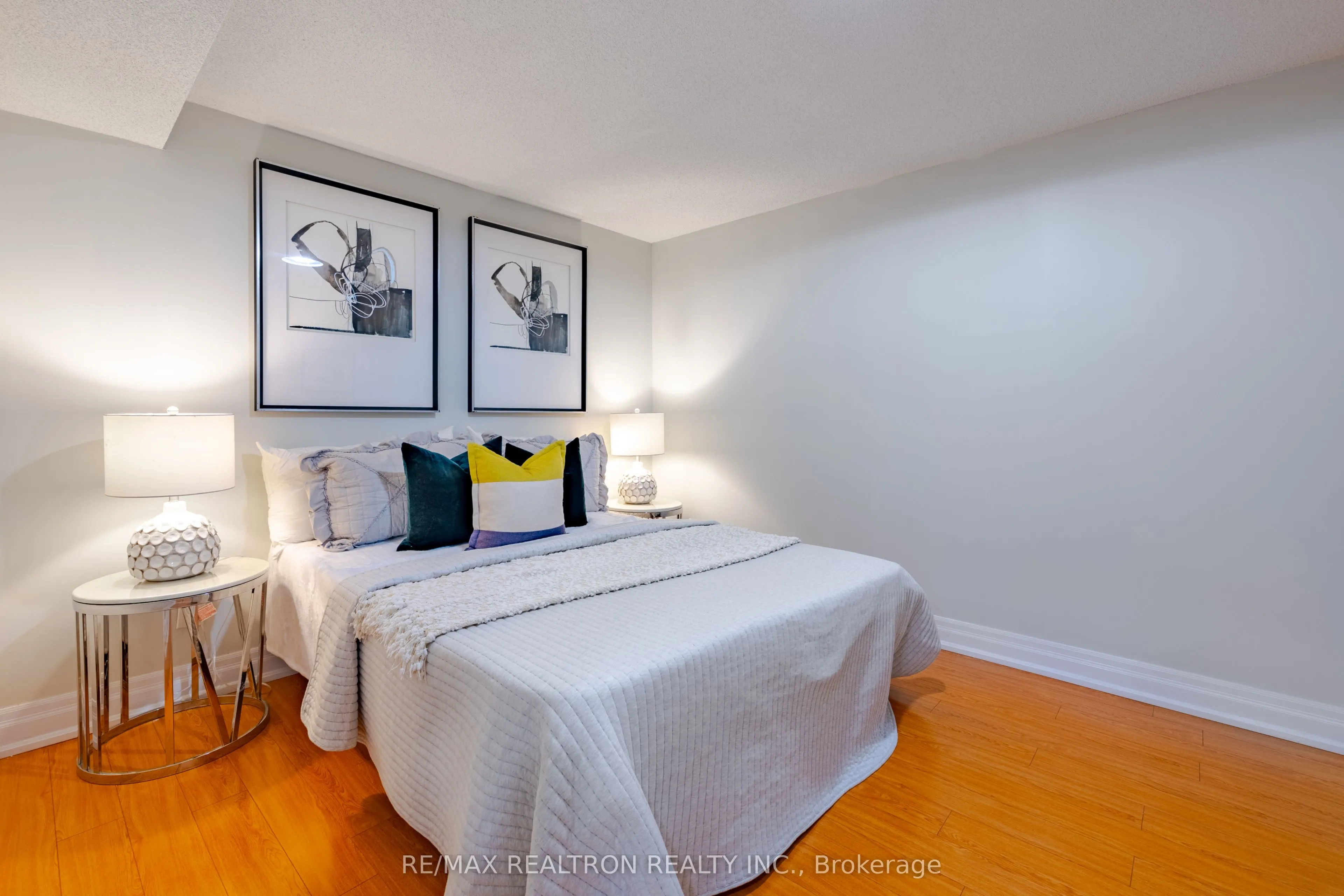 28 Marydale Avenue