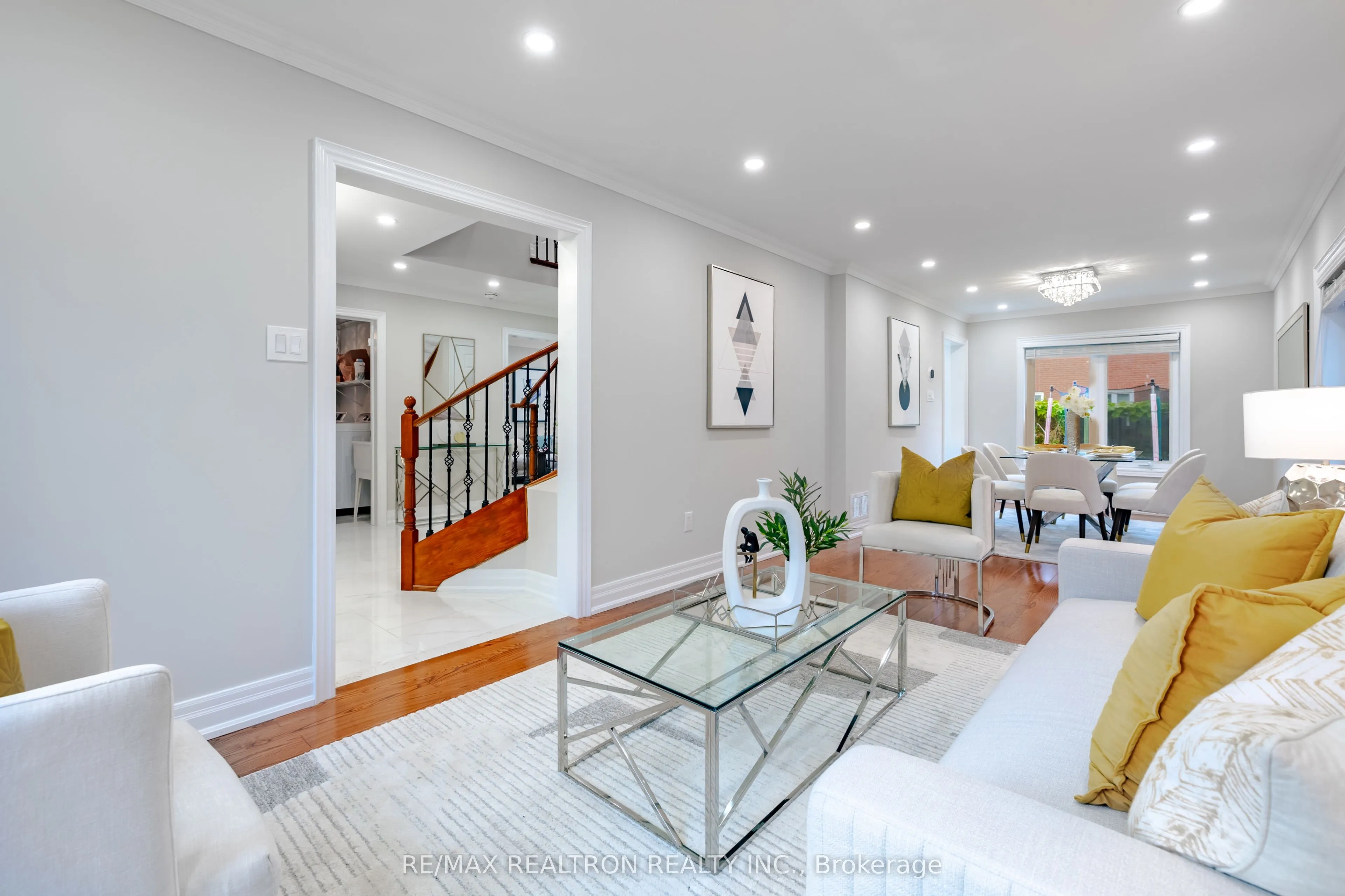 28 Marydale Avenue