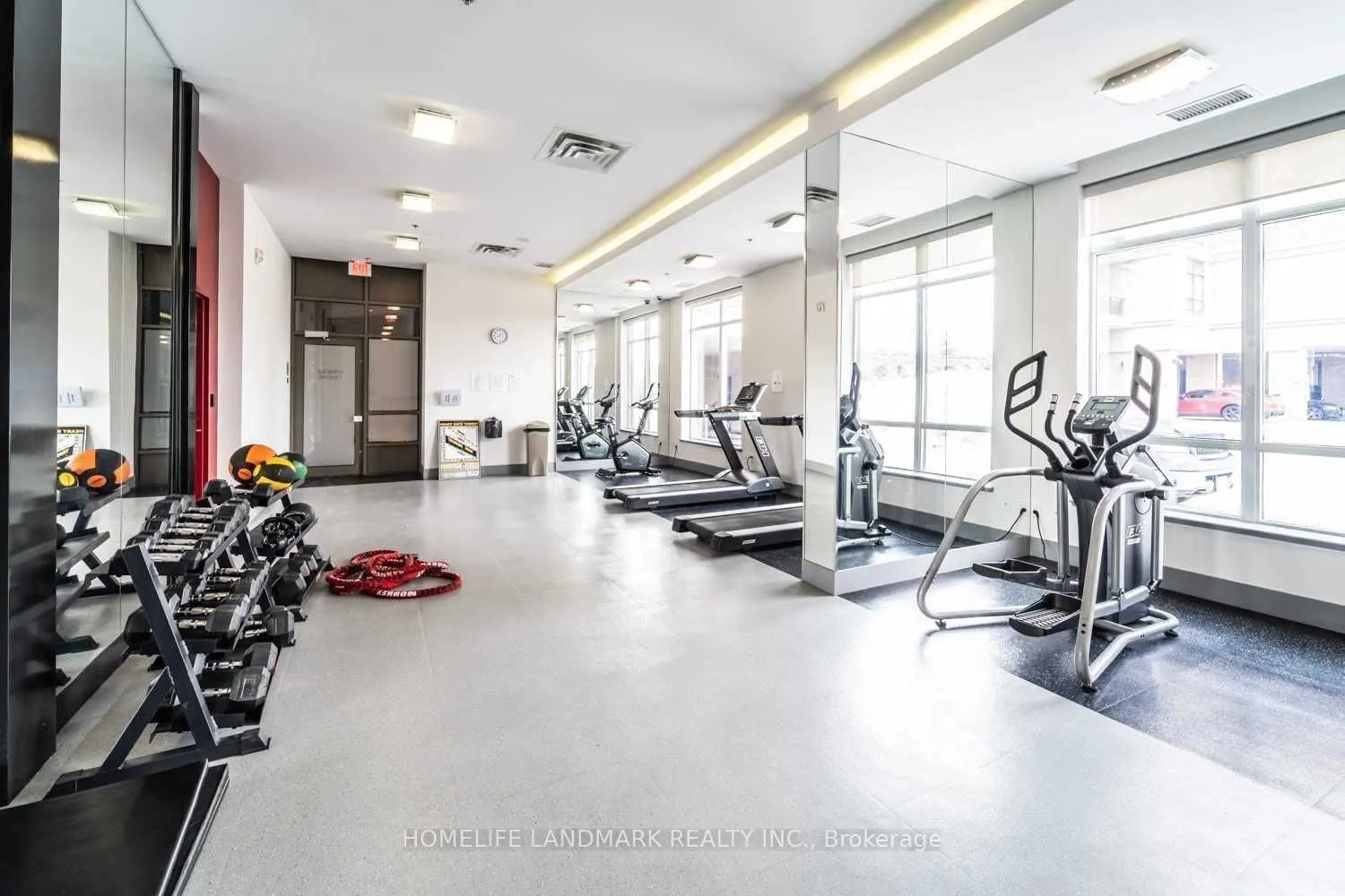 540 Bur Oak Avenue, #333