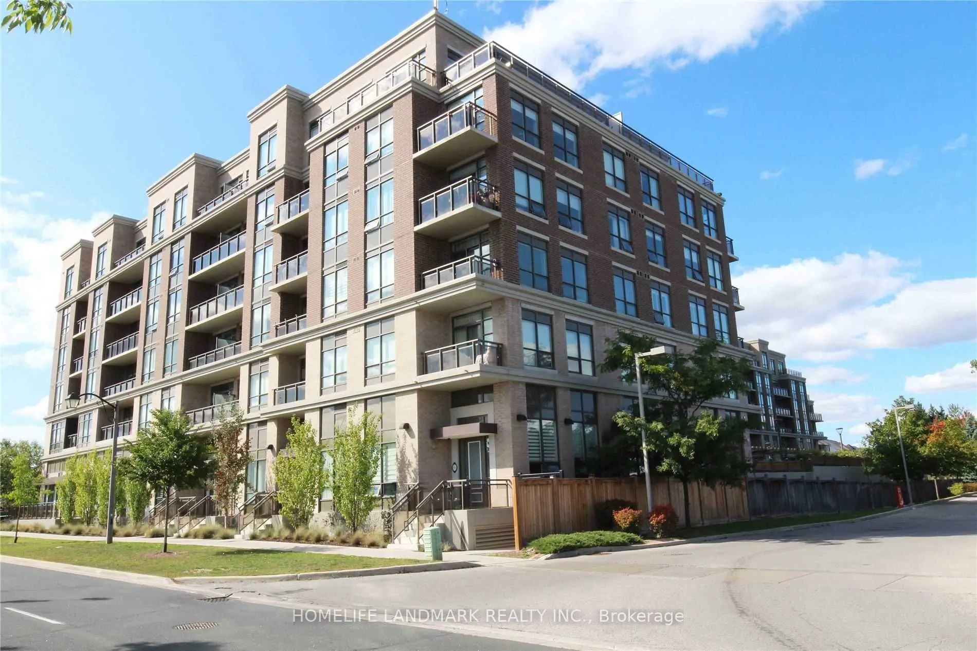 540 Bur Oak Avenue, #333
