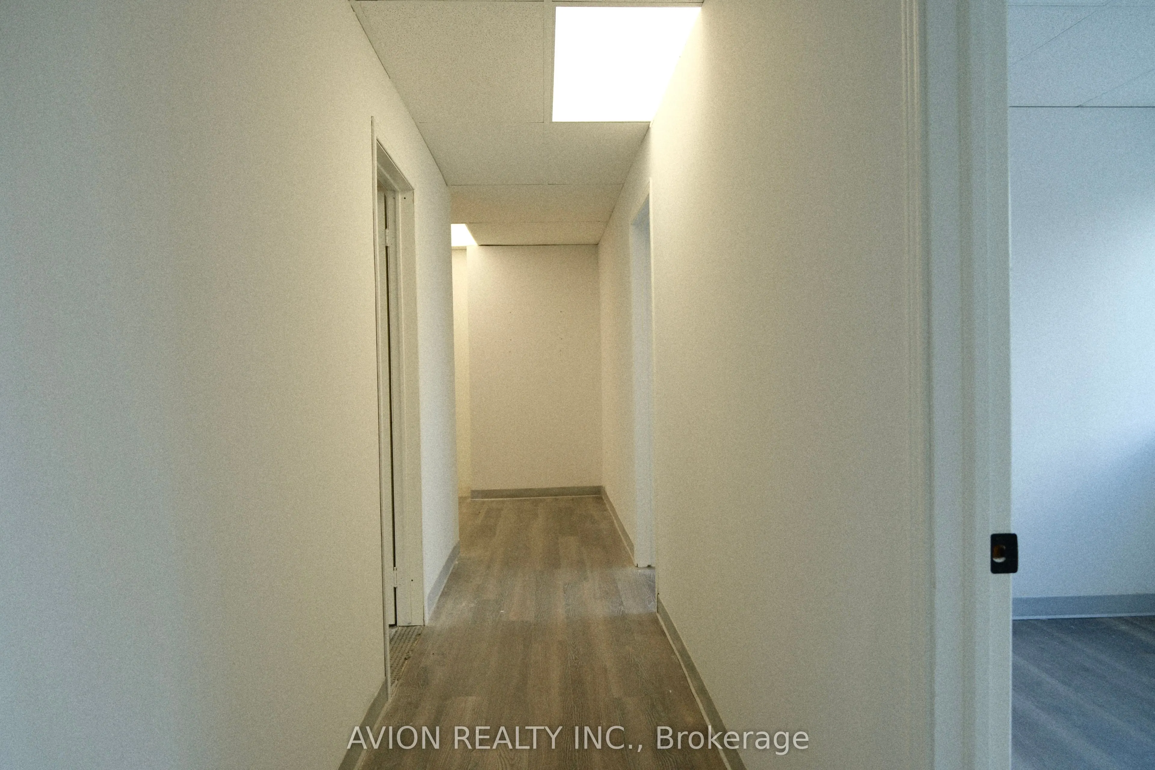 7027 Yonge Street