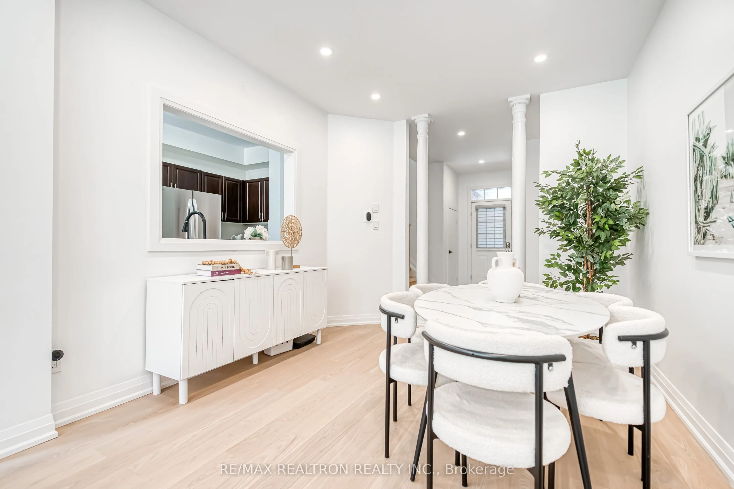 45 Copperstone Crescent
