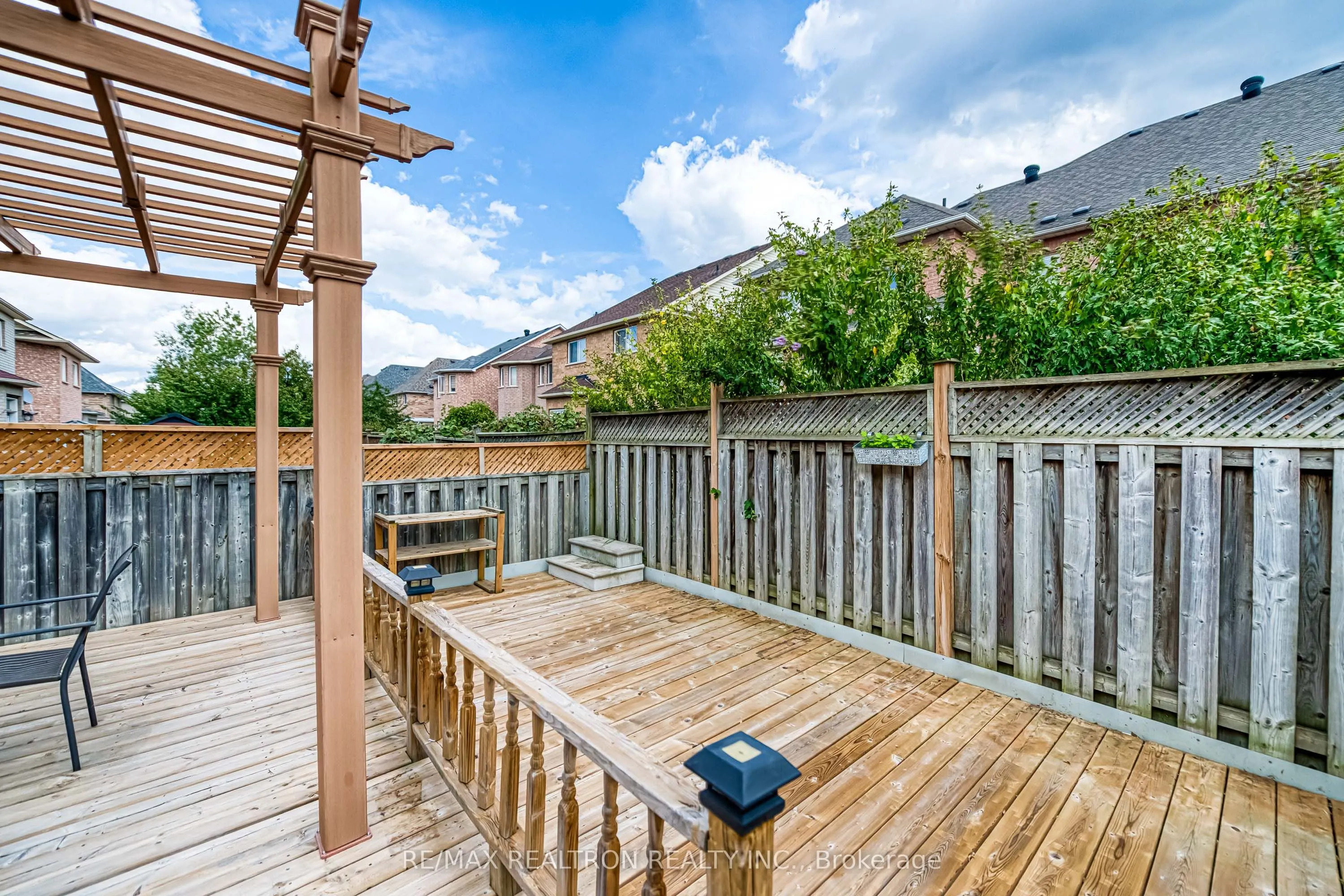 45 Copperstone Crescent