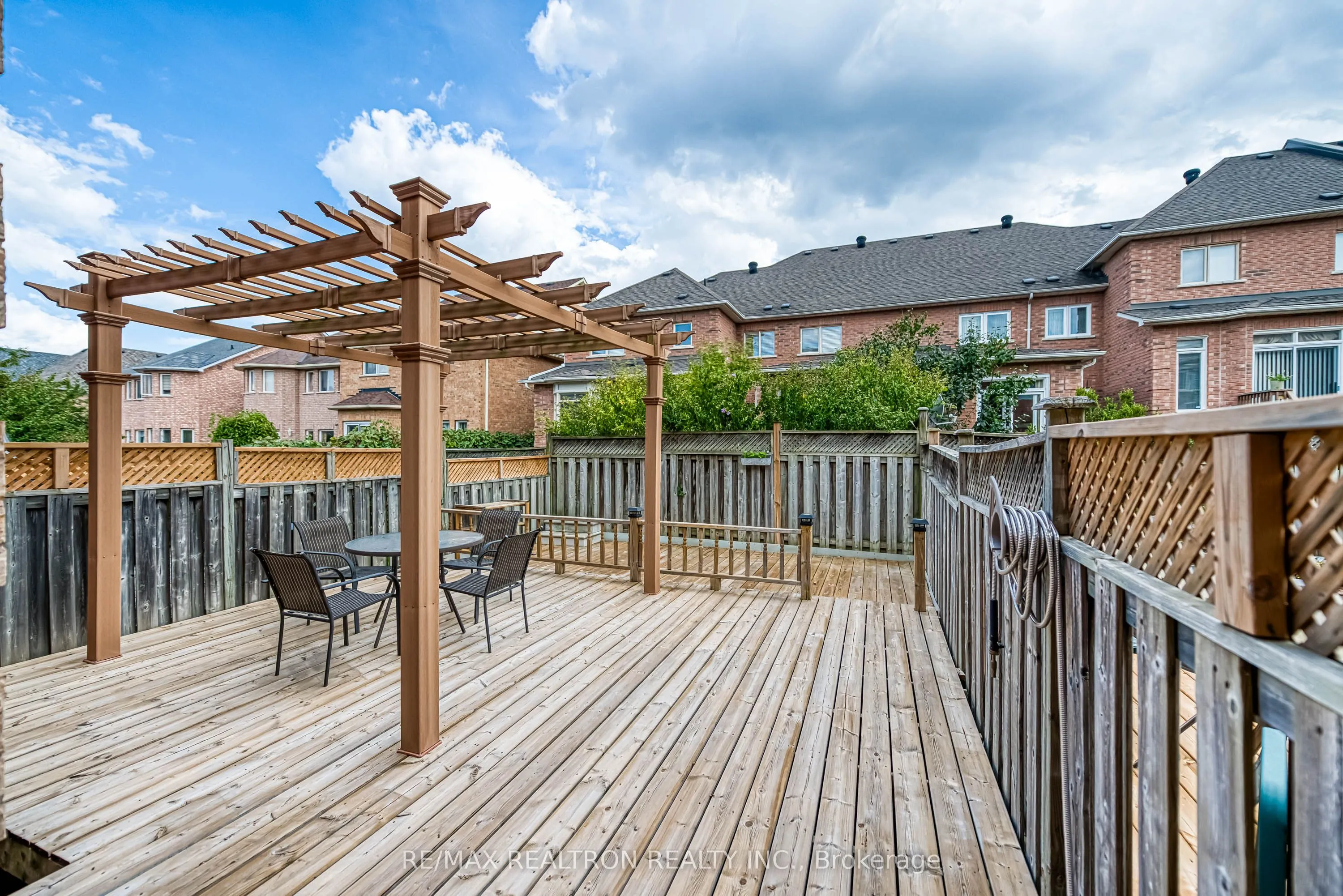 45 Copperstone Crescent