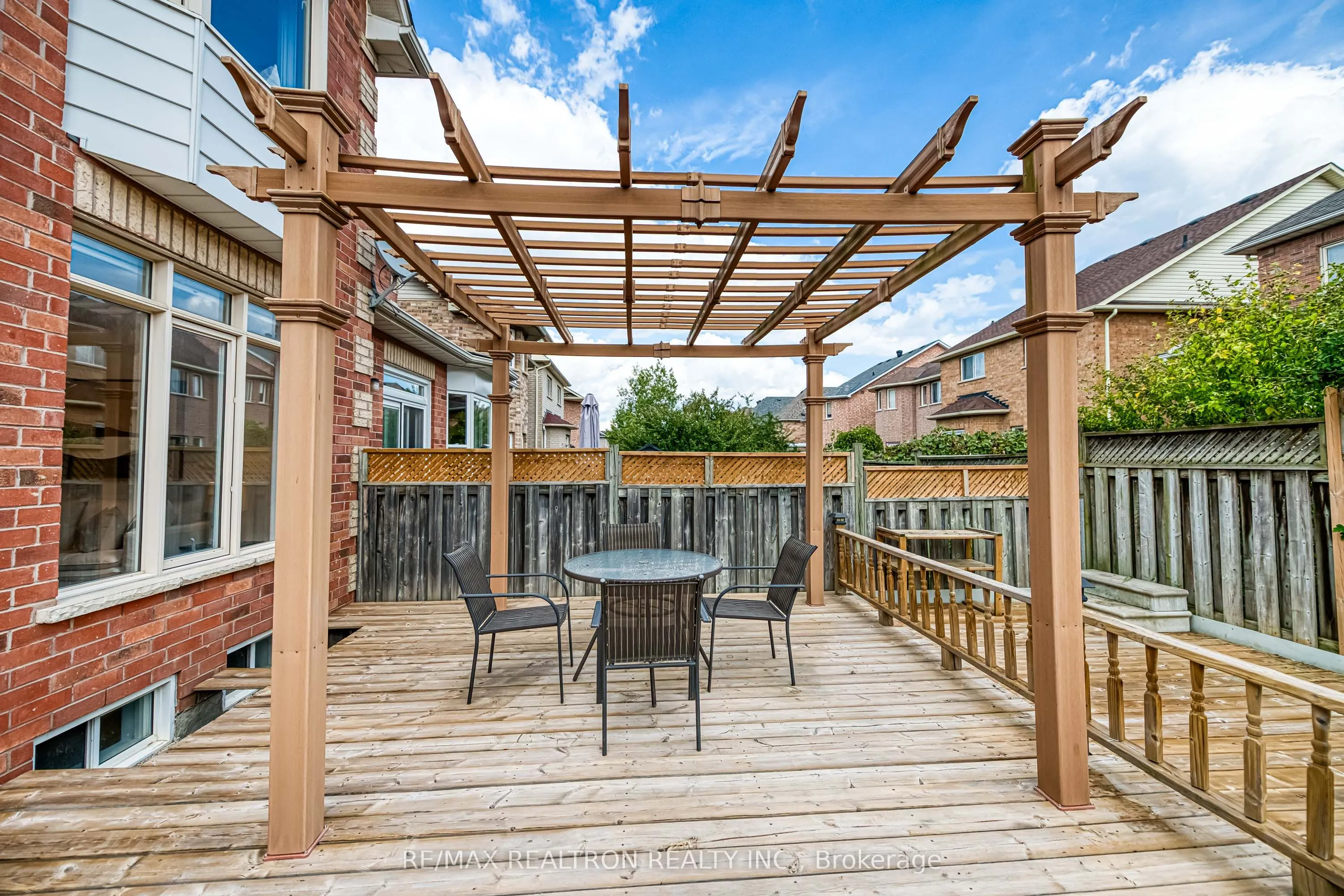 45 Copperstone Crescent
