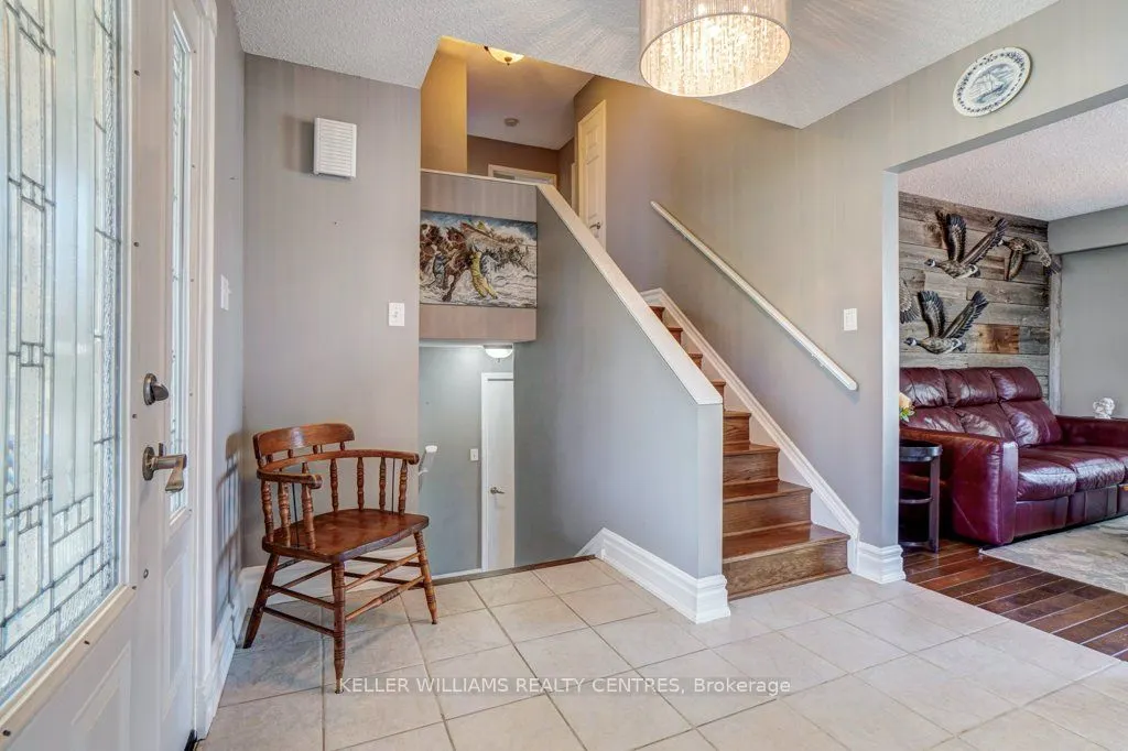 34 Meadowlands Drive
