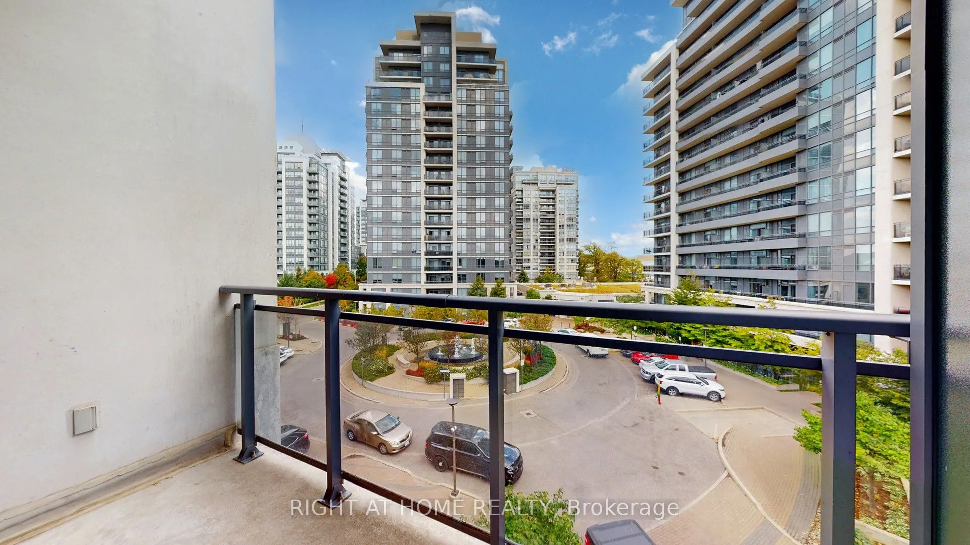 95 North Park Road, #PH16