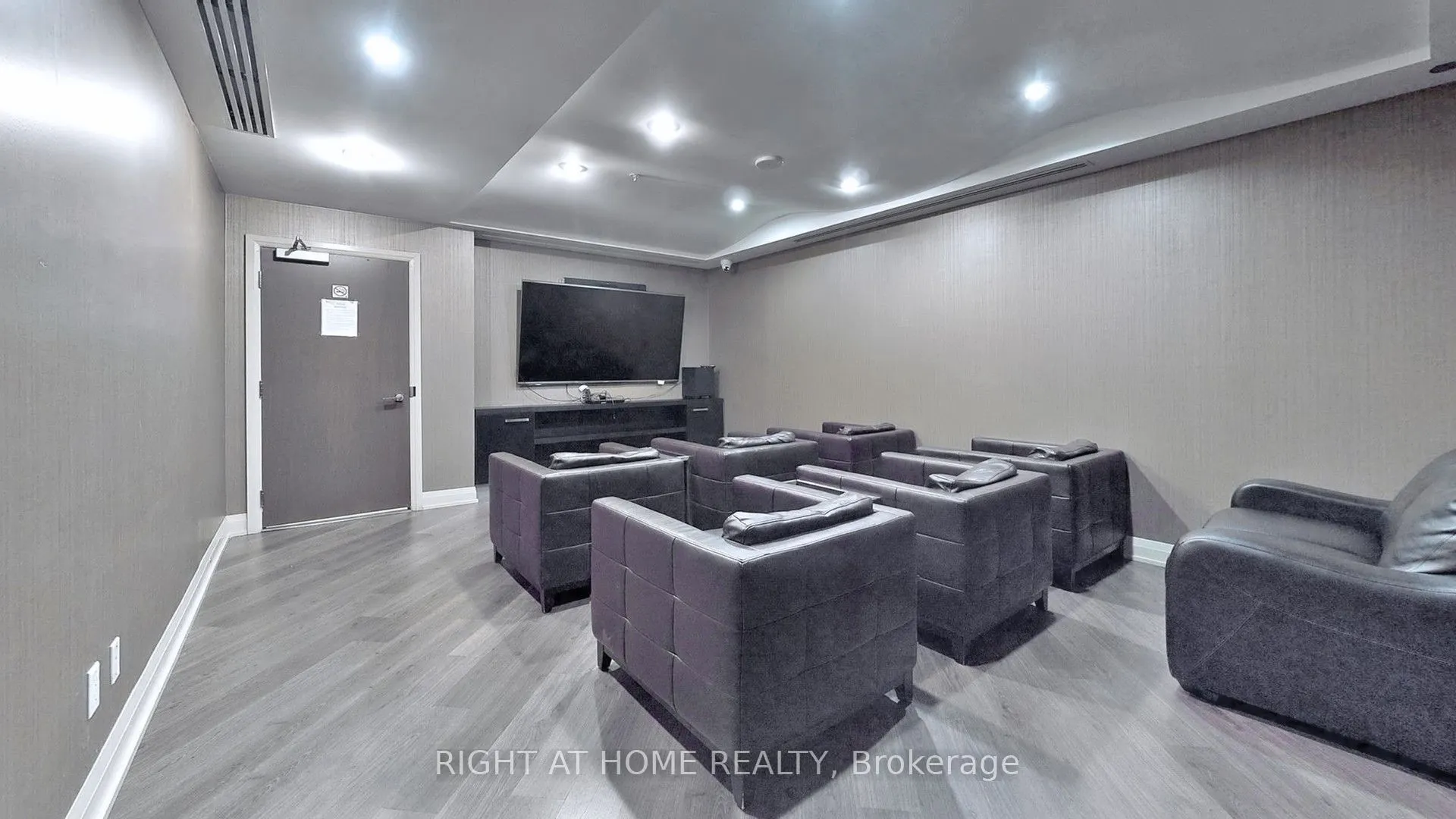 95 North Park Road, #PH16