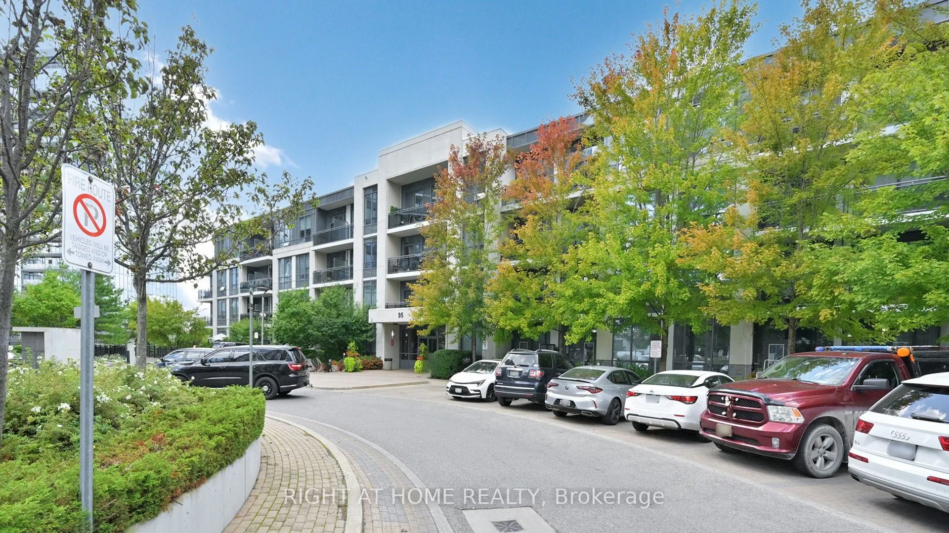 95 North Park Road, #PH16