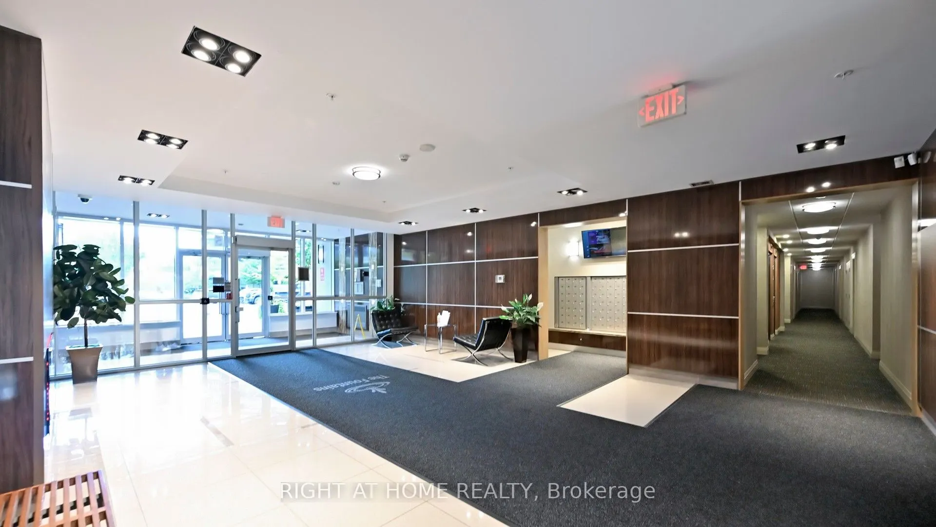 95 North Park Road, #PH16