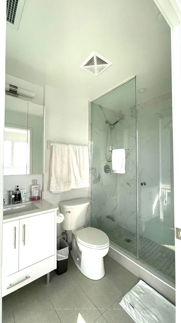 105 Oneida Crescent, #2508