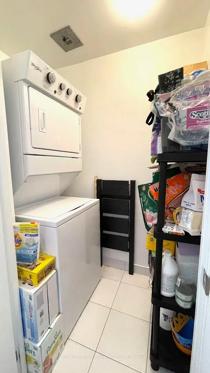 105 Oneida Crescent, #2508