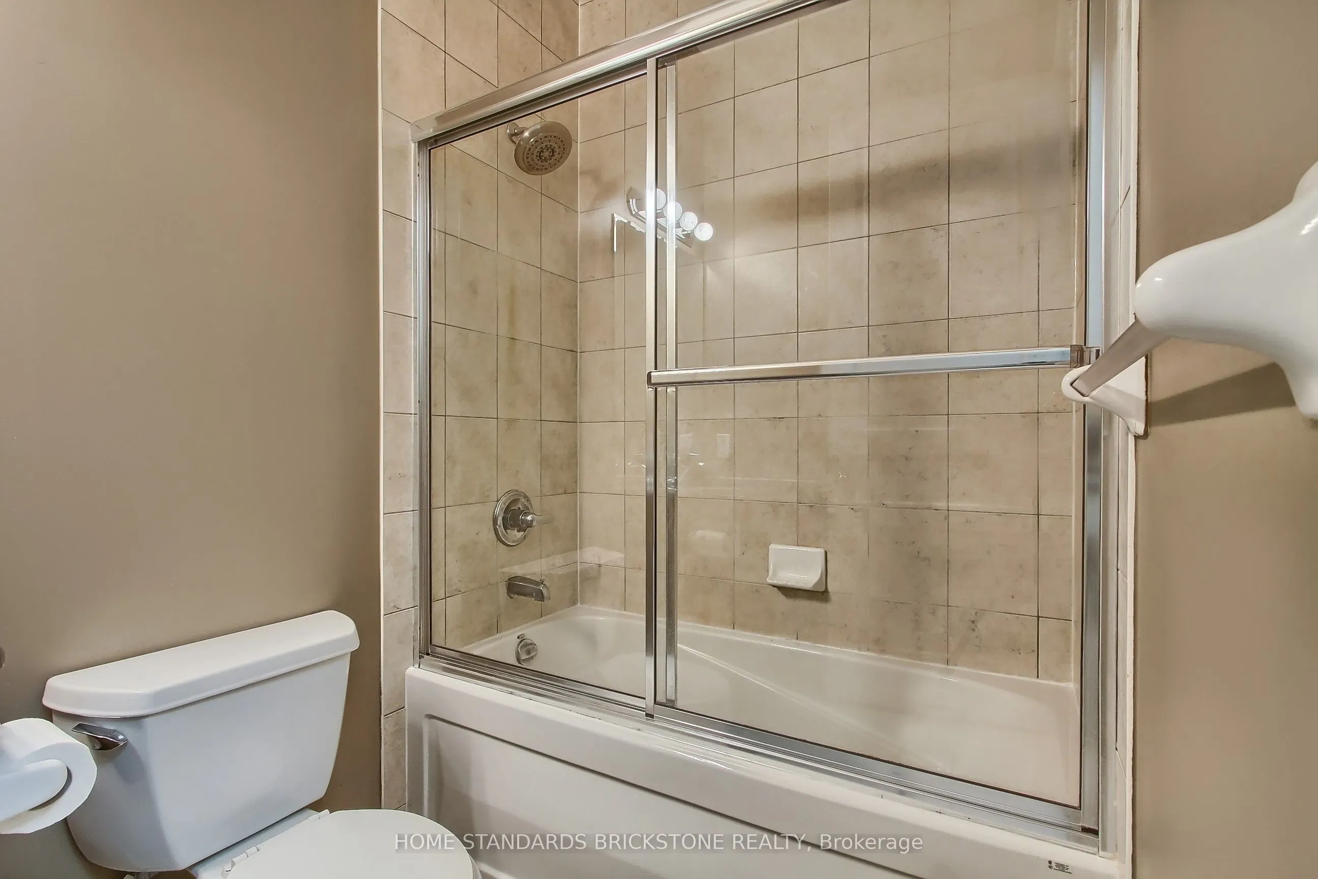 9225 Jane Street, #115