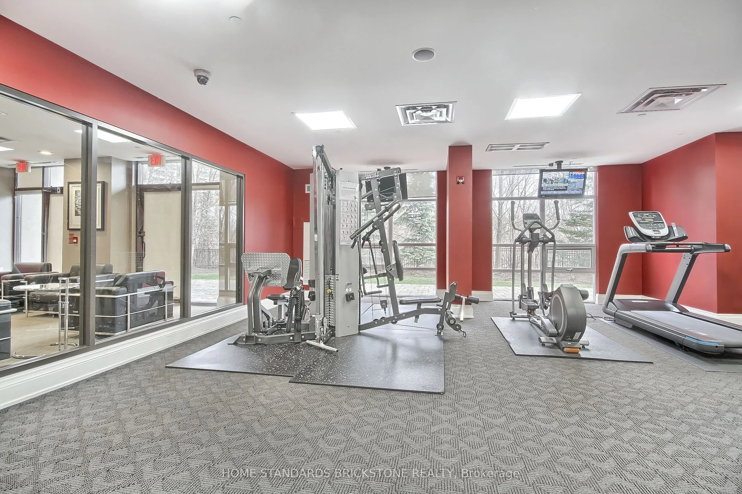 9225 Jane Street, #115