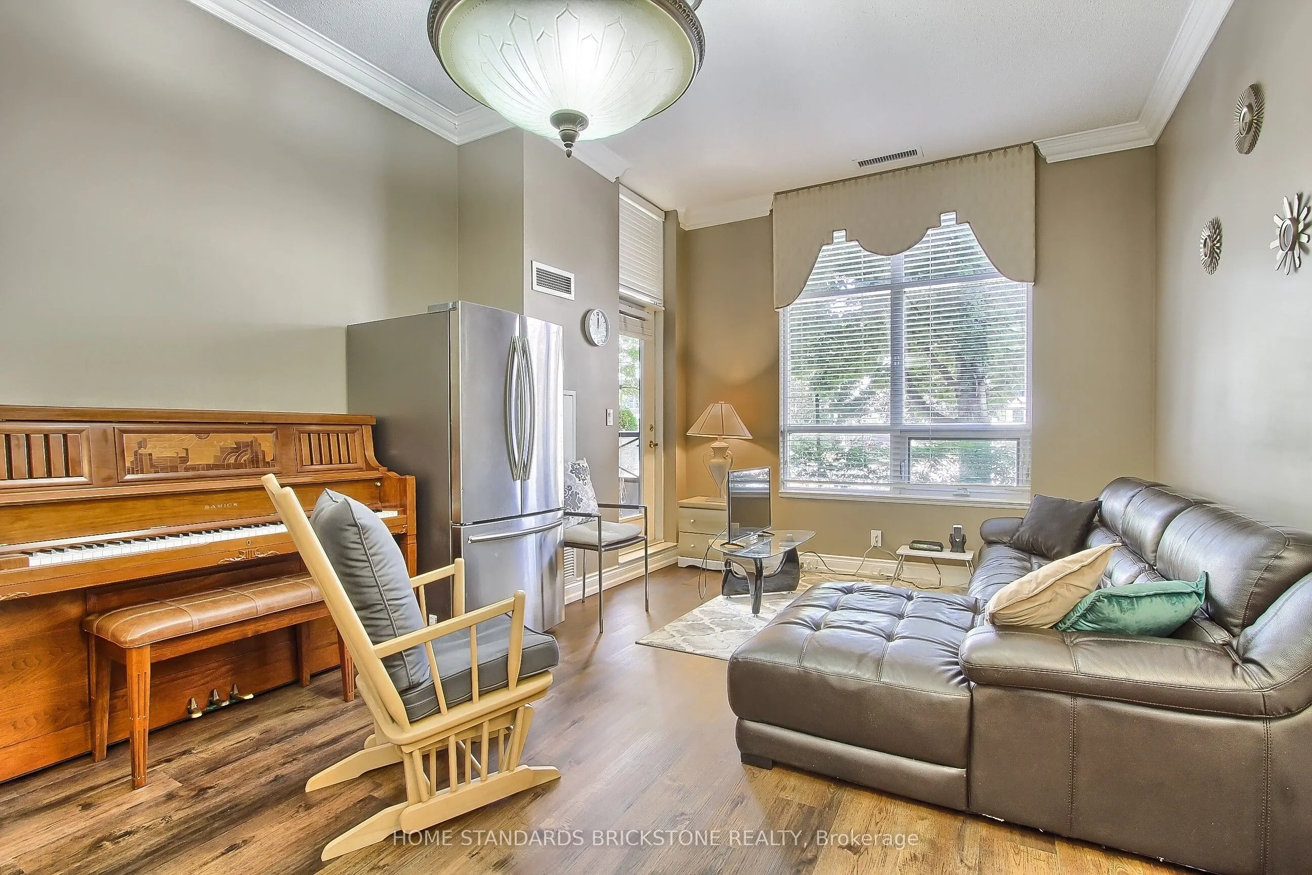 9225 Jane Street, #115