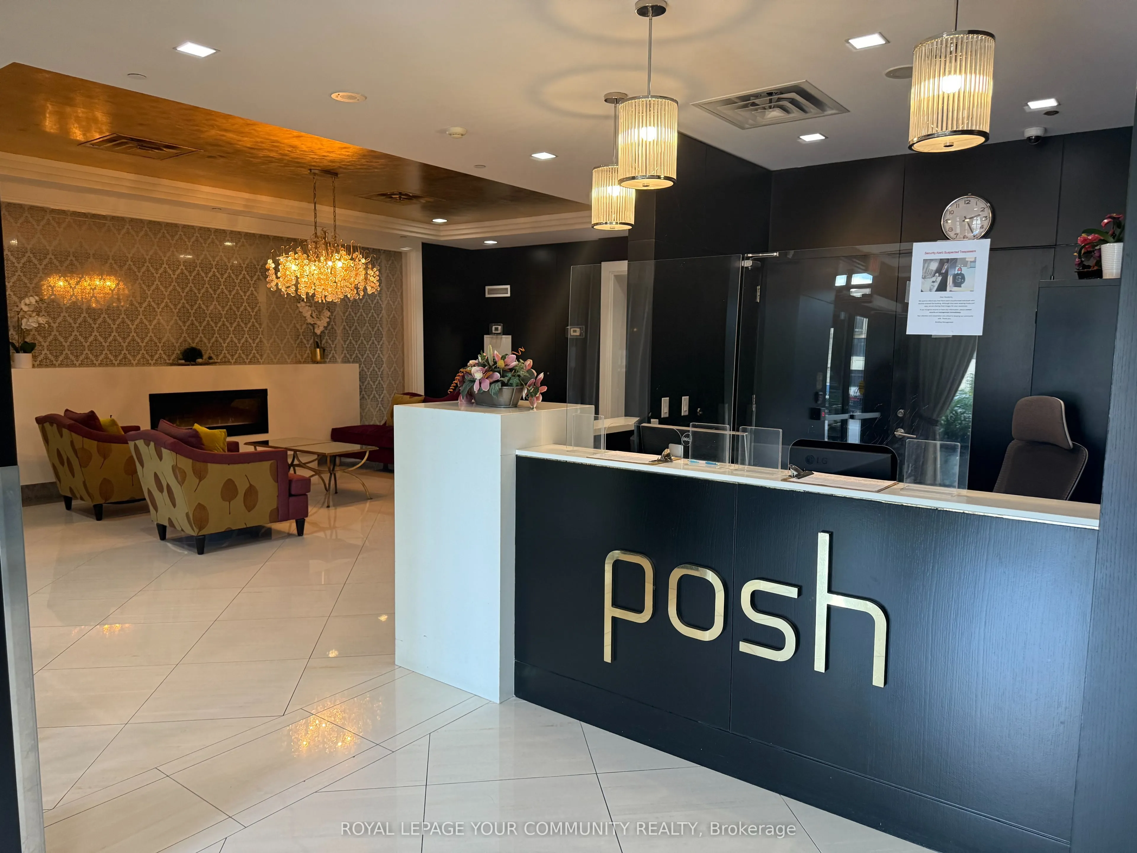 520 Steeles Avenue W, #208