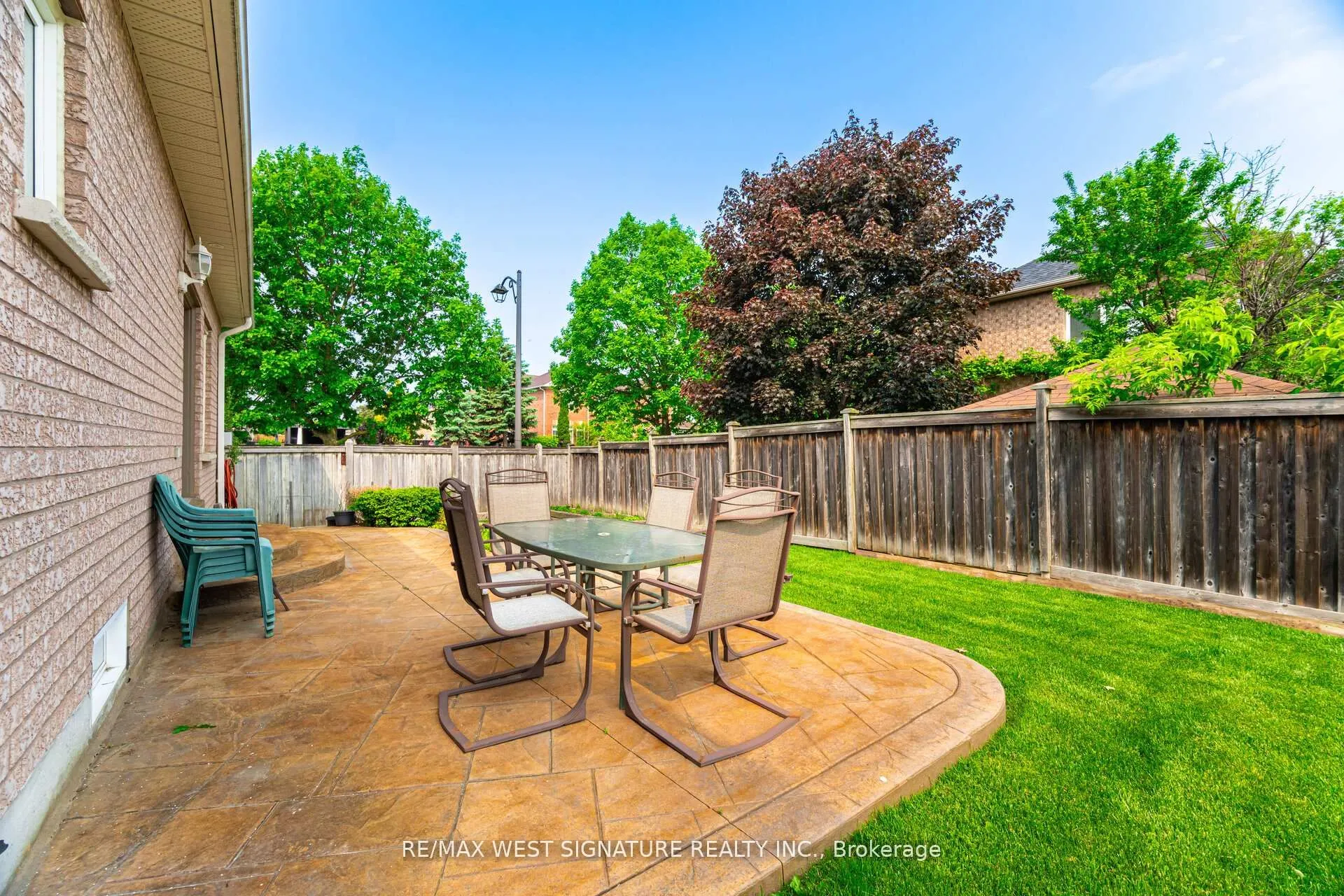 121 Calera Crescent