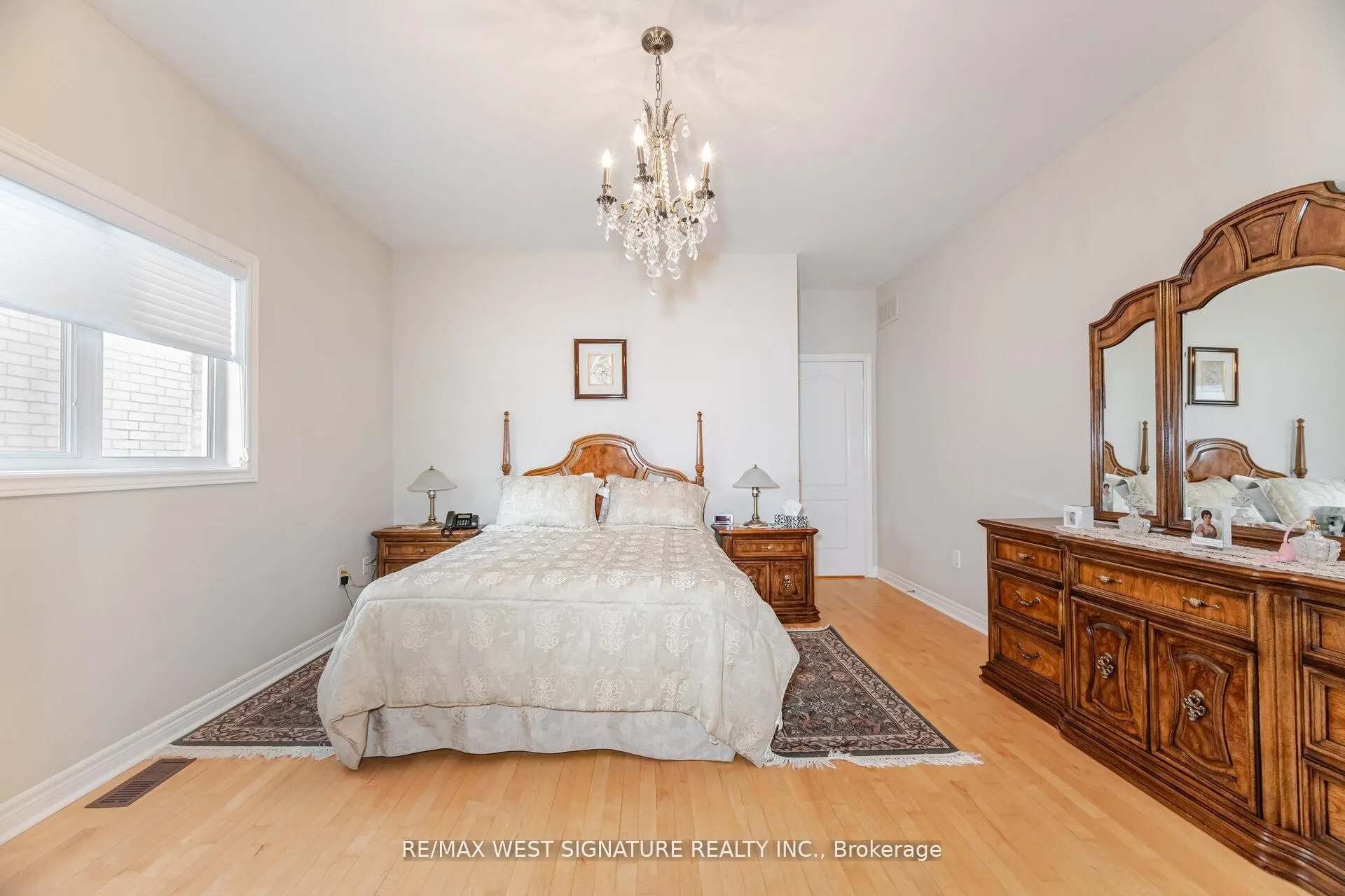 121 Calera Crescent