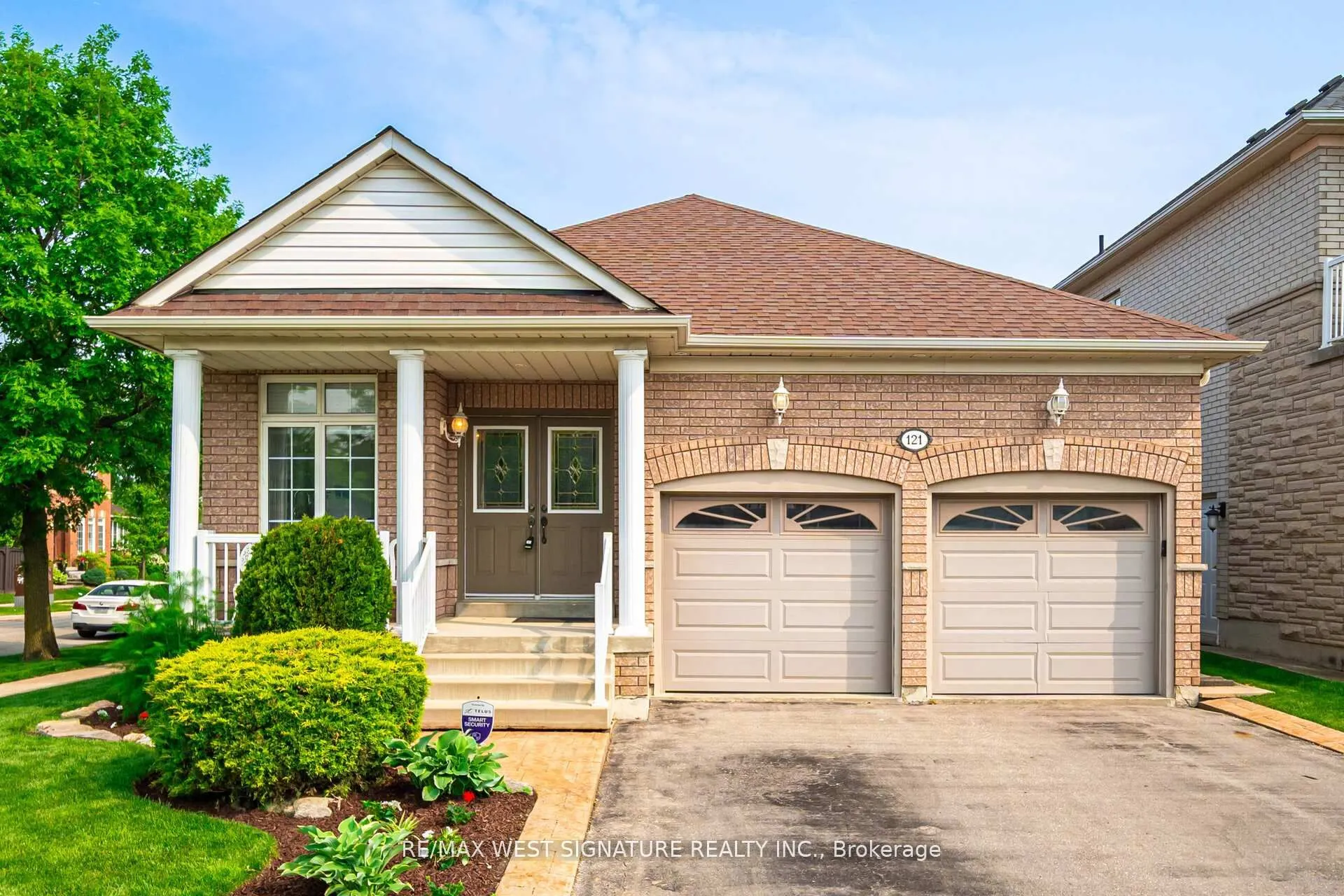 121 Calera Crescent
