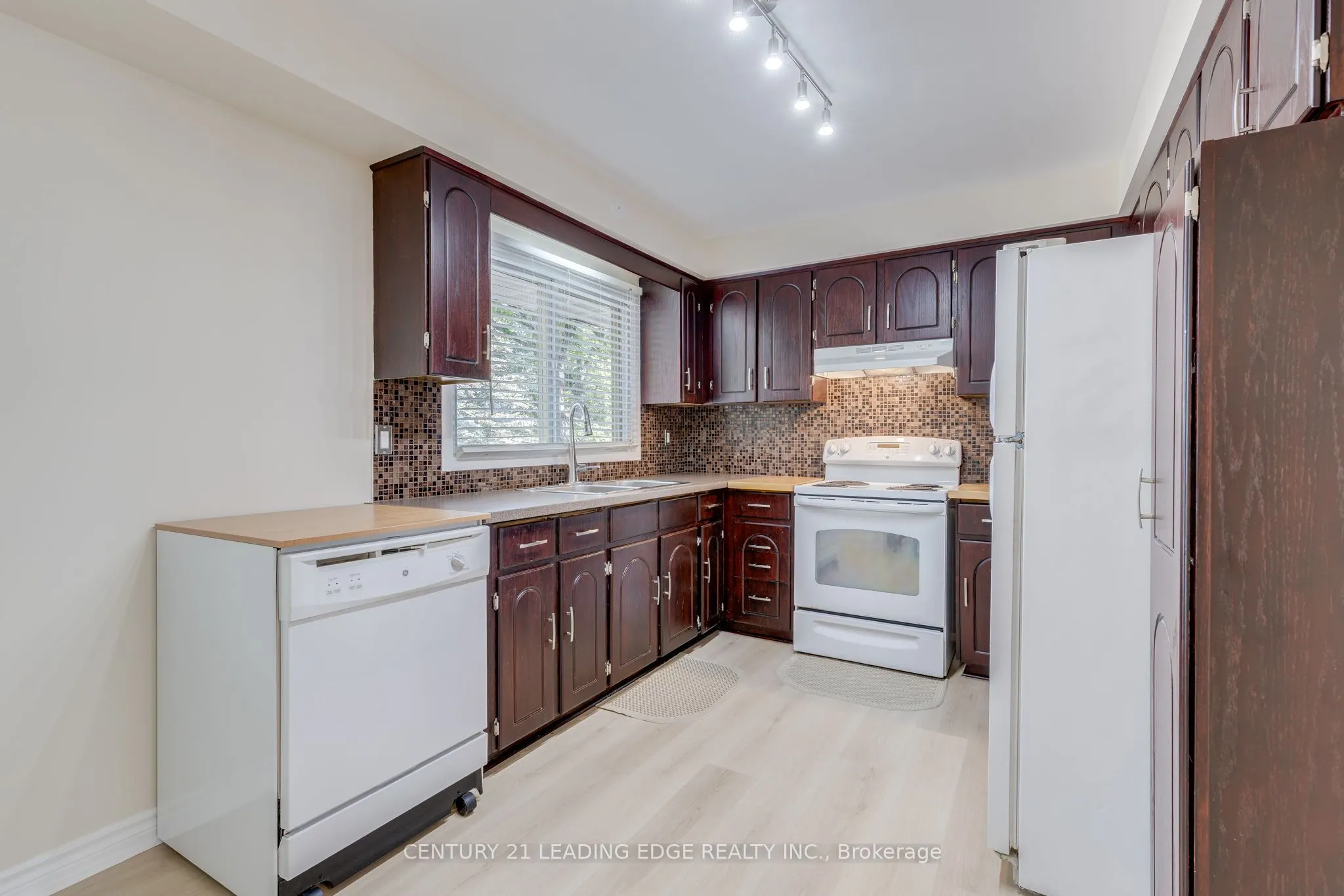 129 POPLAR Crescent, #129