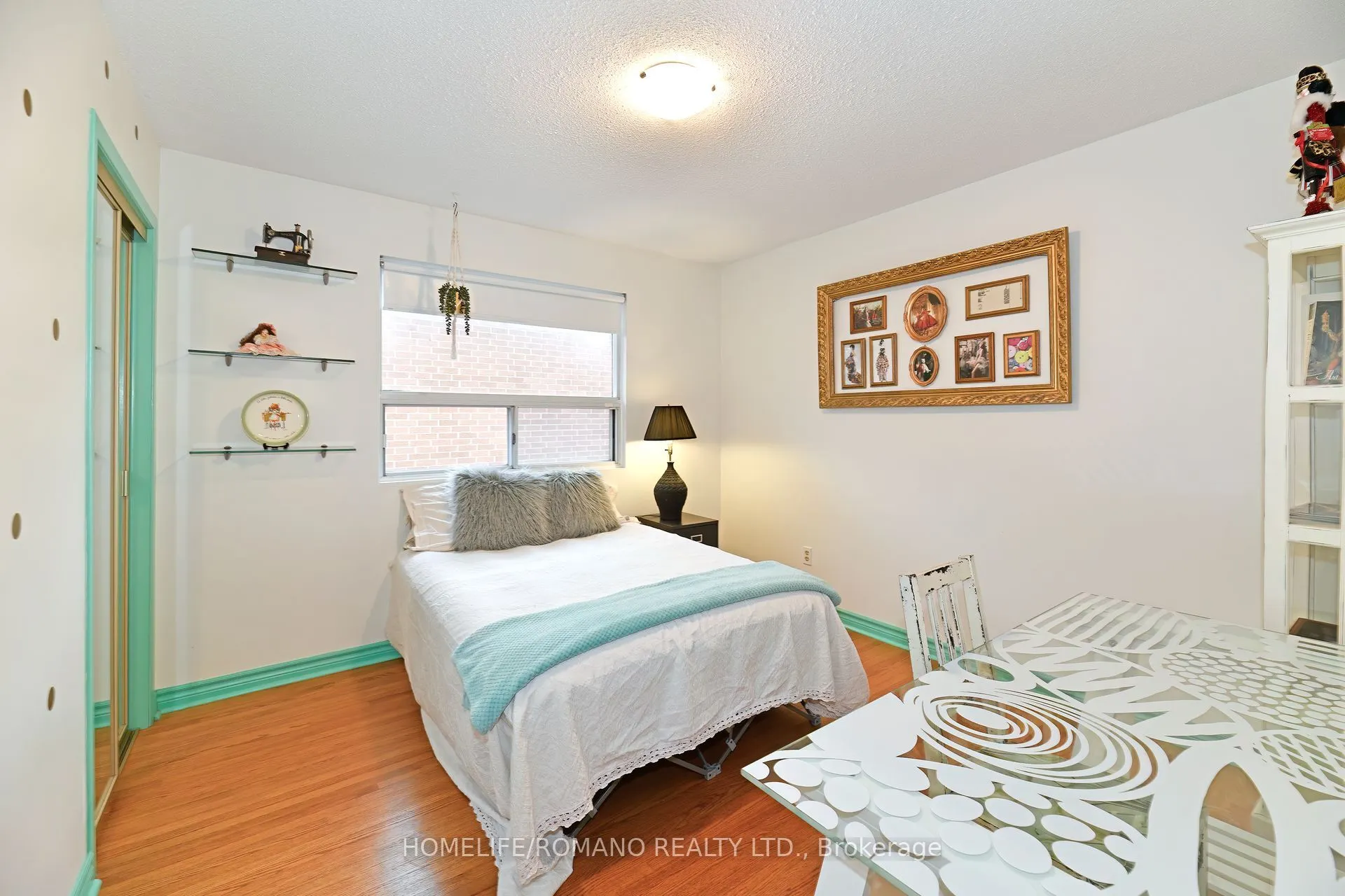 26 Quaker Ridge Road
