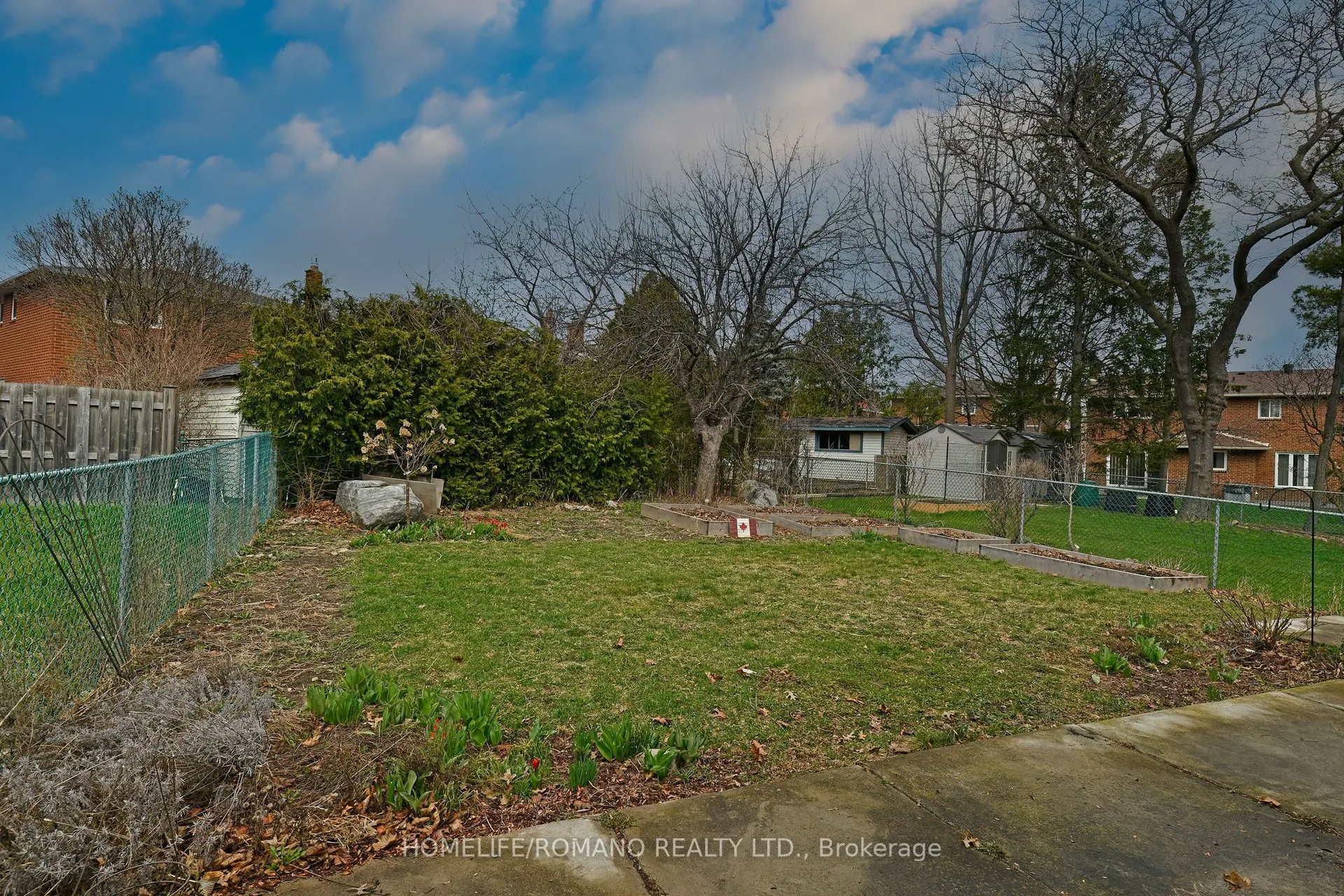 26 Quaker Ridge Road