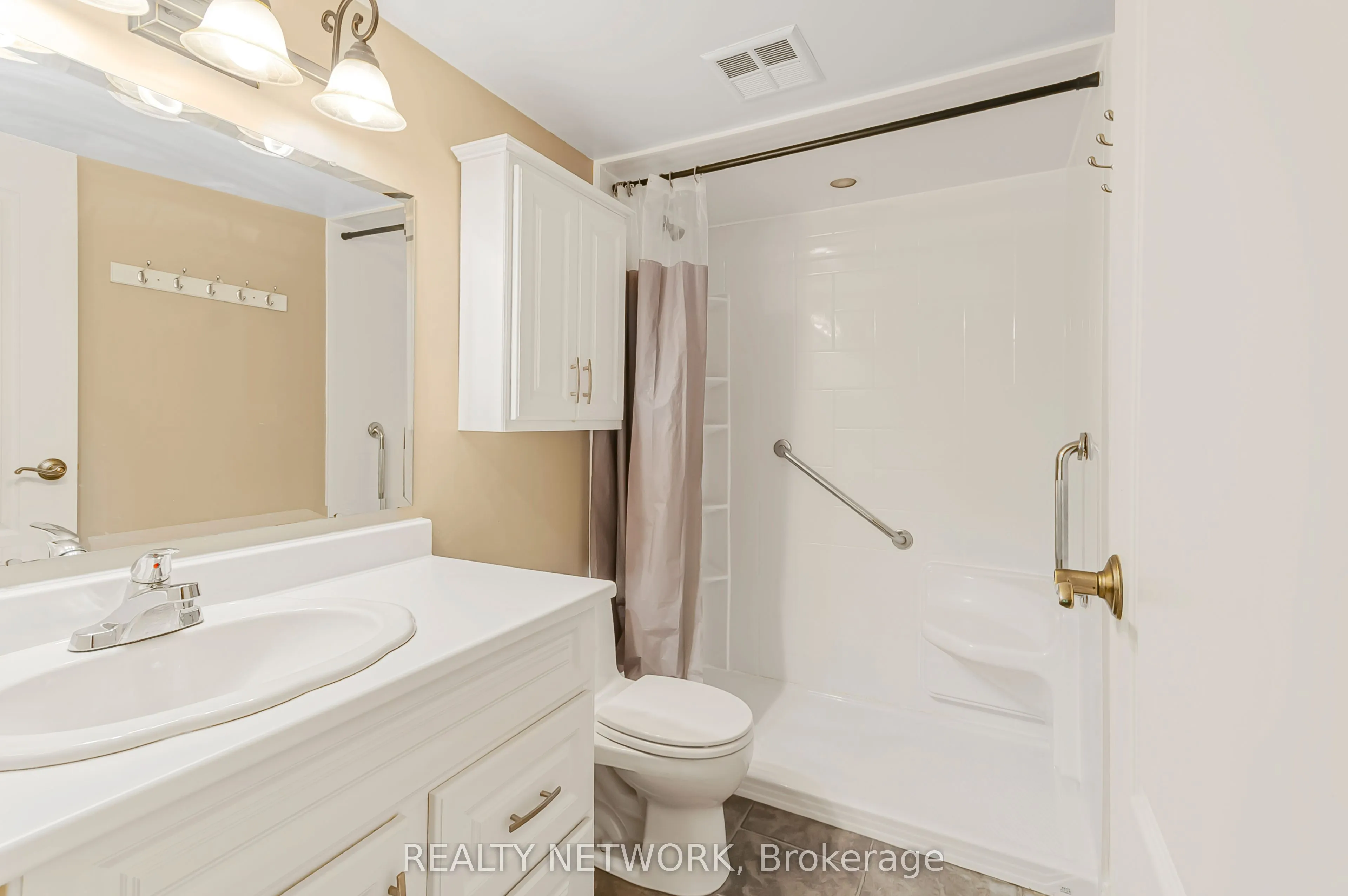 249 Major Mackenzie East Drive, #106