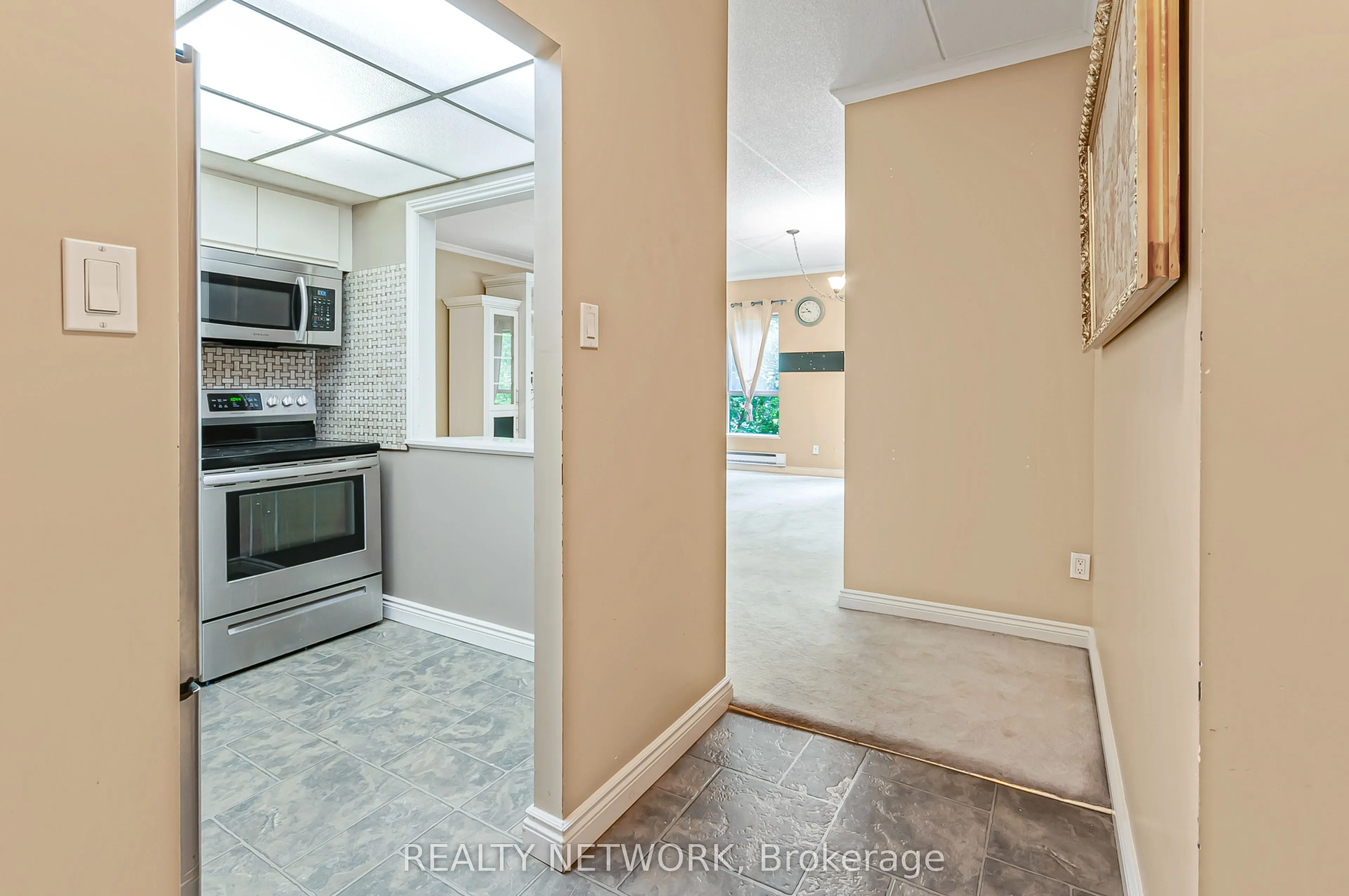 249 Major Mackenzie East Drive, #106
