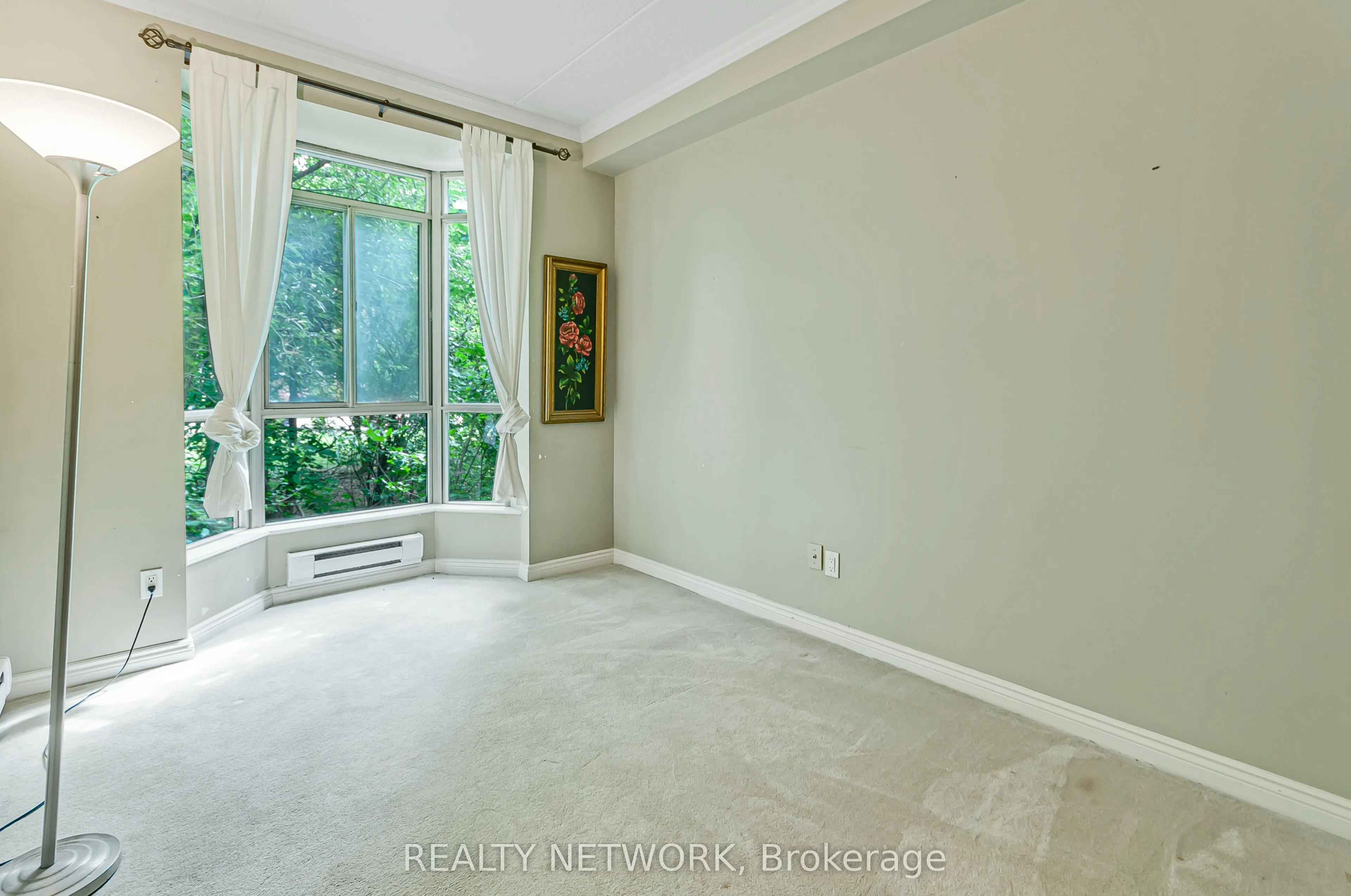249 Major Mackenzie East Drive, #106