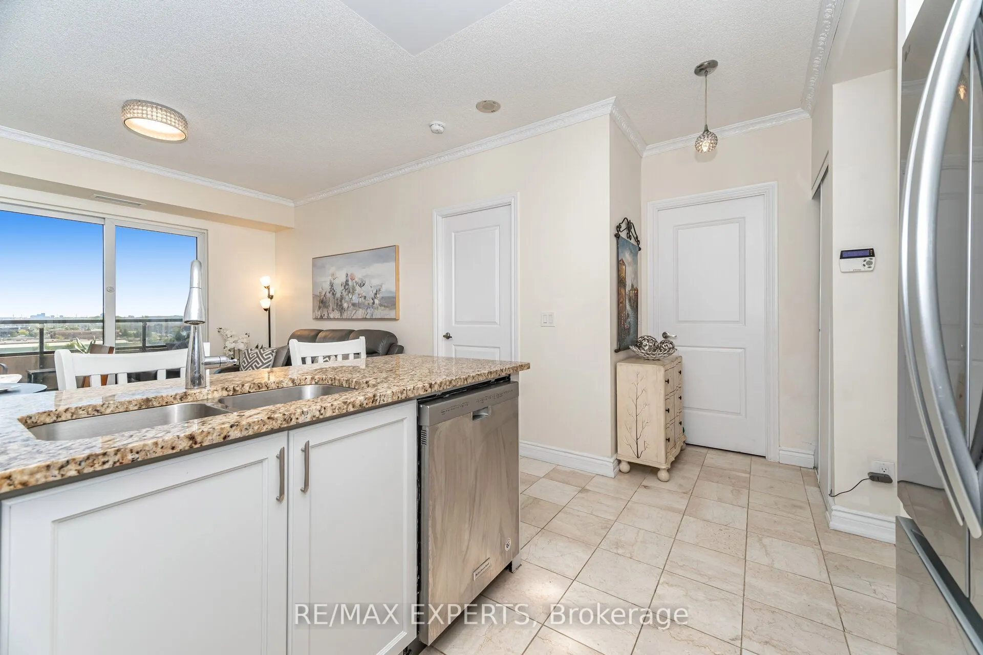 9255 Jane Street, #809