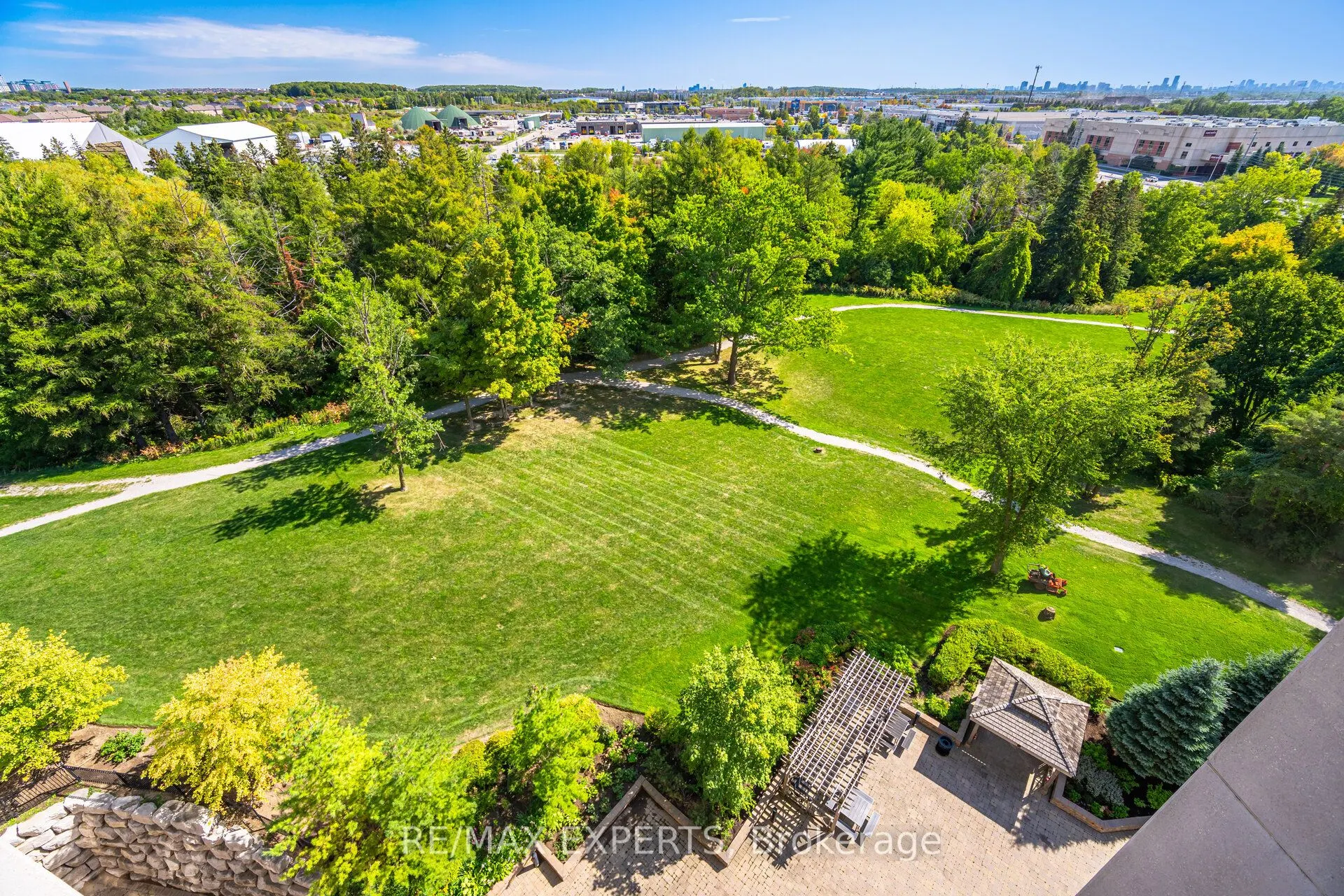 9255 Jane Street, #809