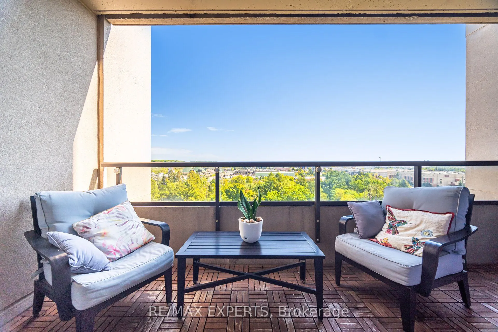 9255 Jane Street, #809